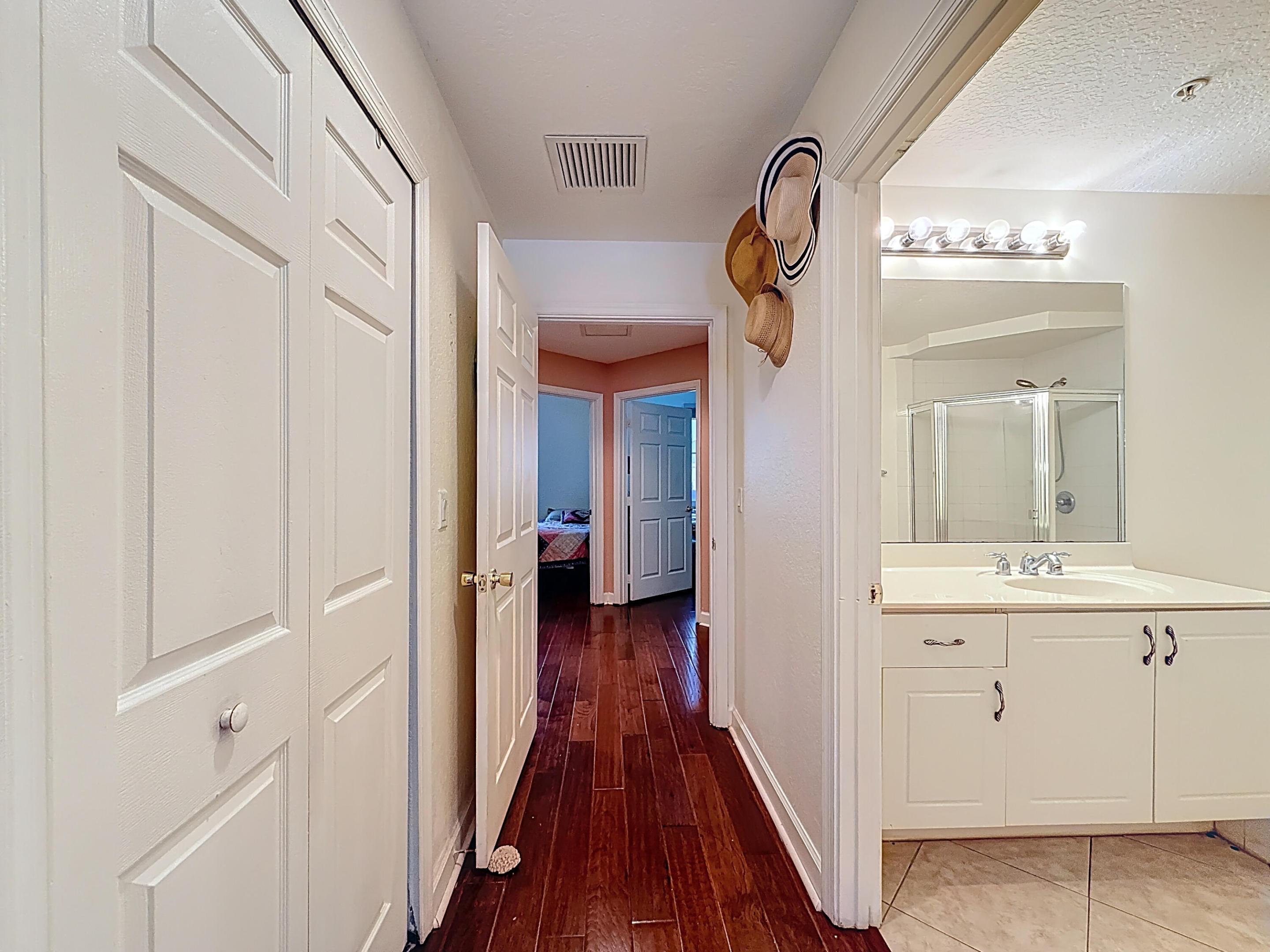 312 Bayfront Drive Property Photo 14