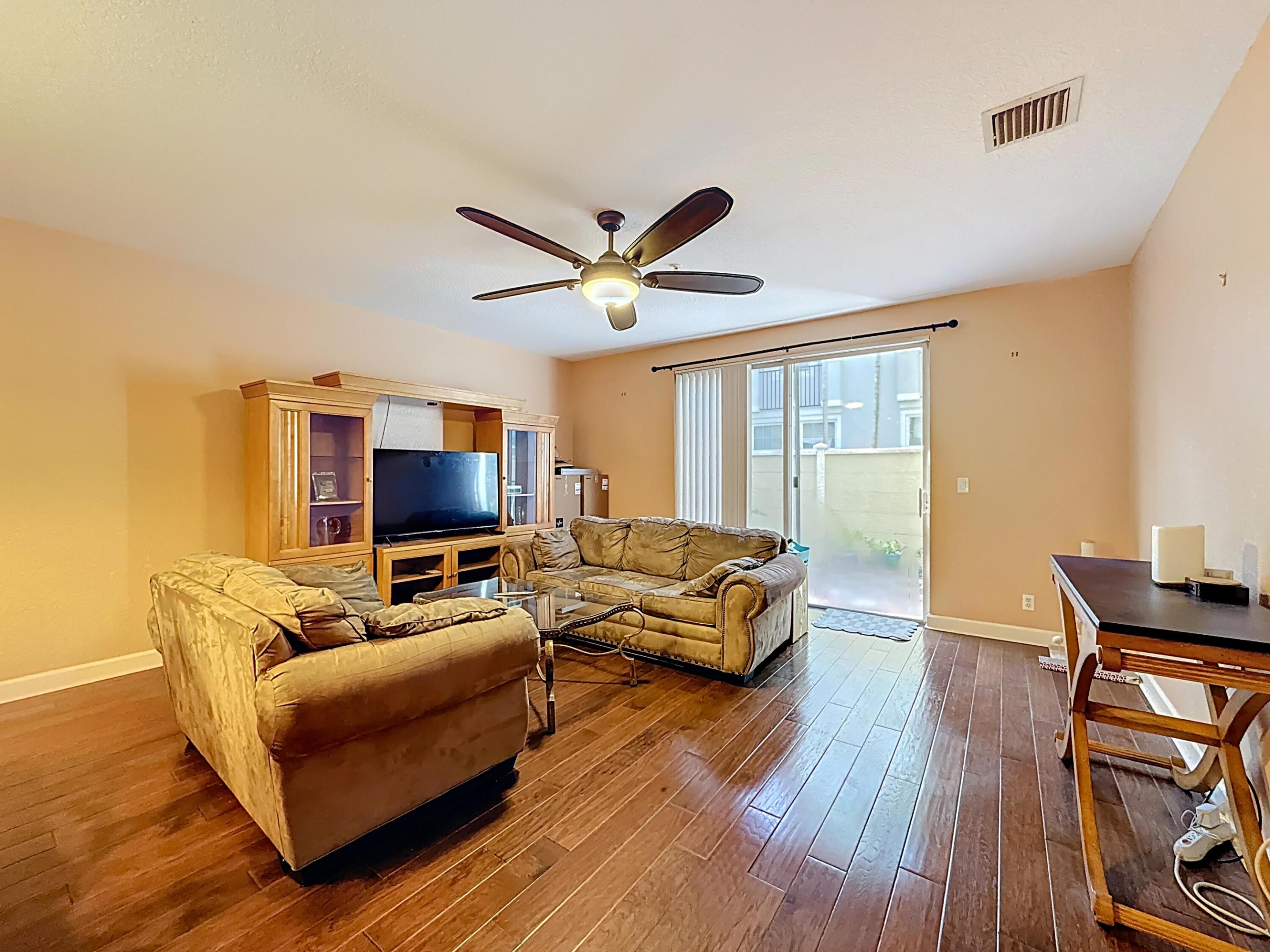 312 Bayfront Drive Property Photo 22