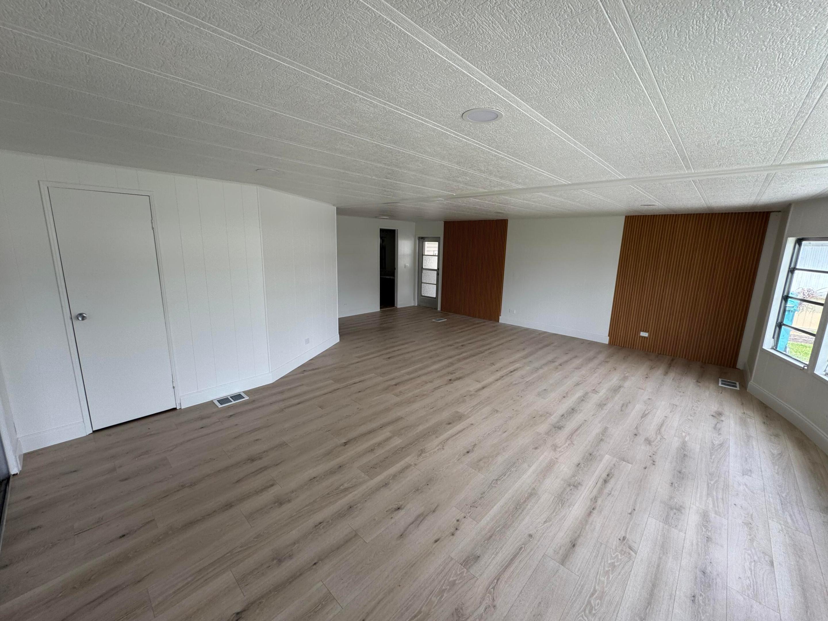 8629 Crown Drive Property Photo 8