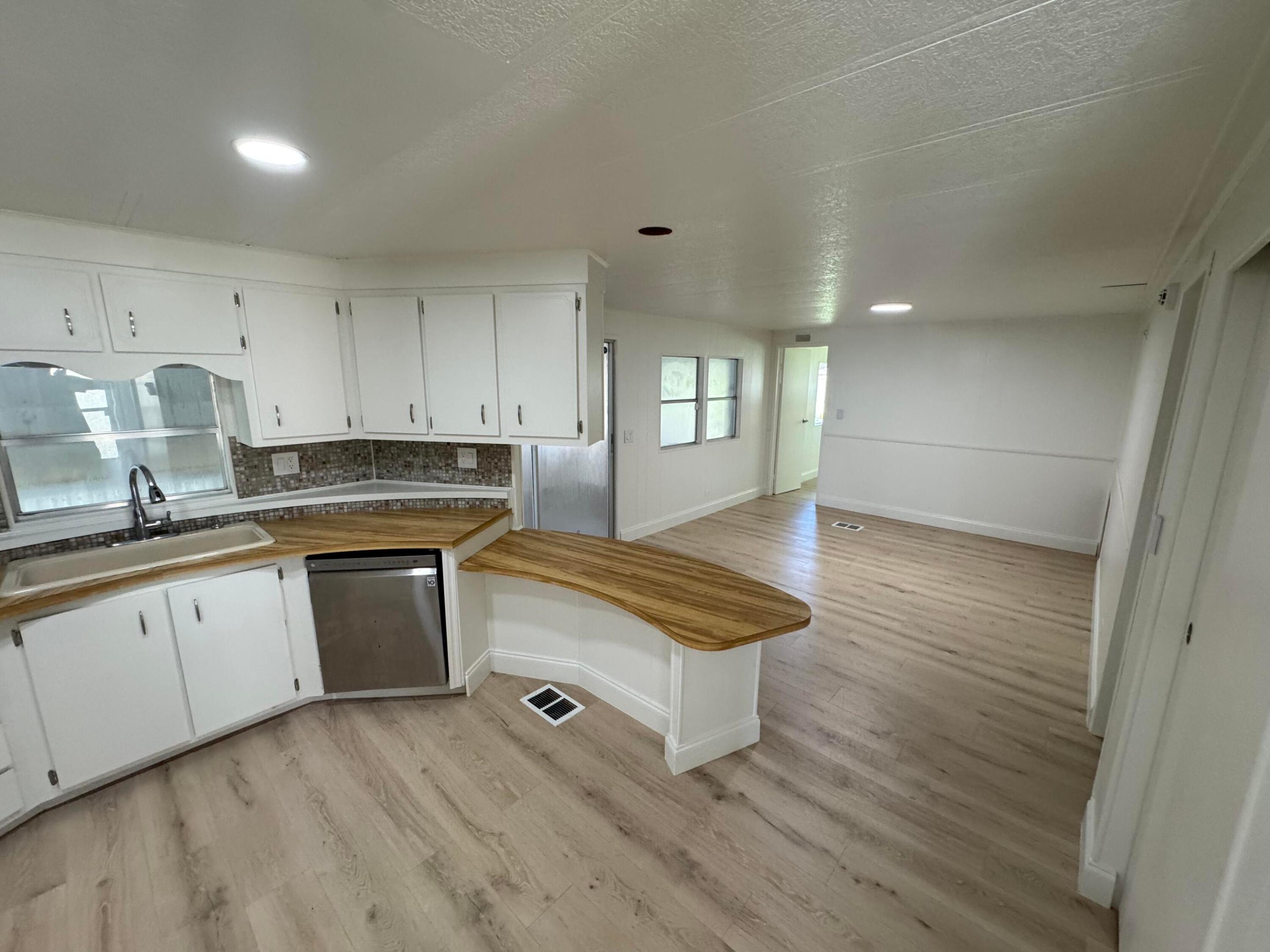 8629 Crown Drive Property Photo 14