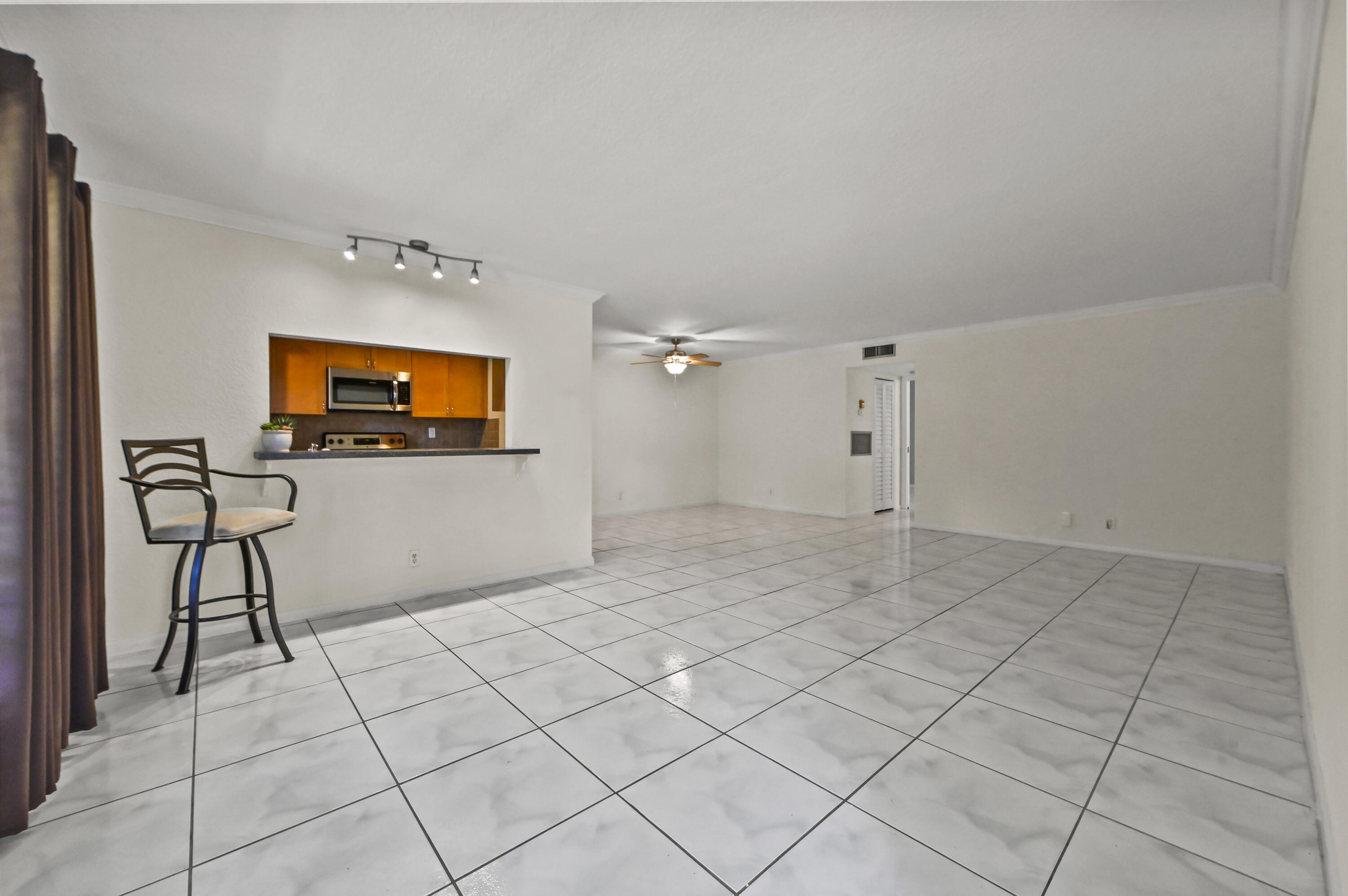 605 High Point Boulevard N C Property Photo 7