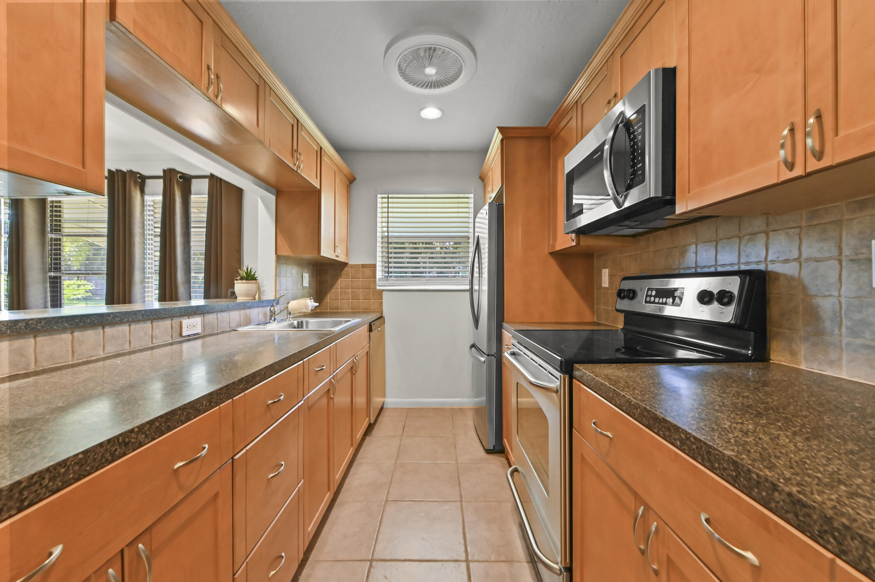 605 High Point Boulevard N C Property Photo 9