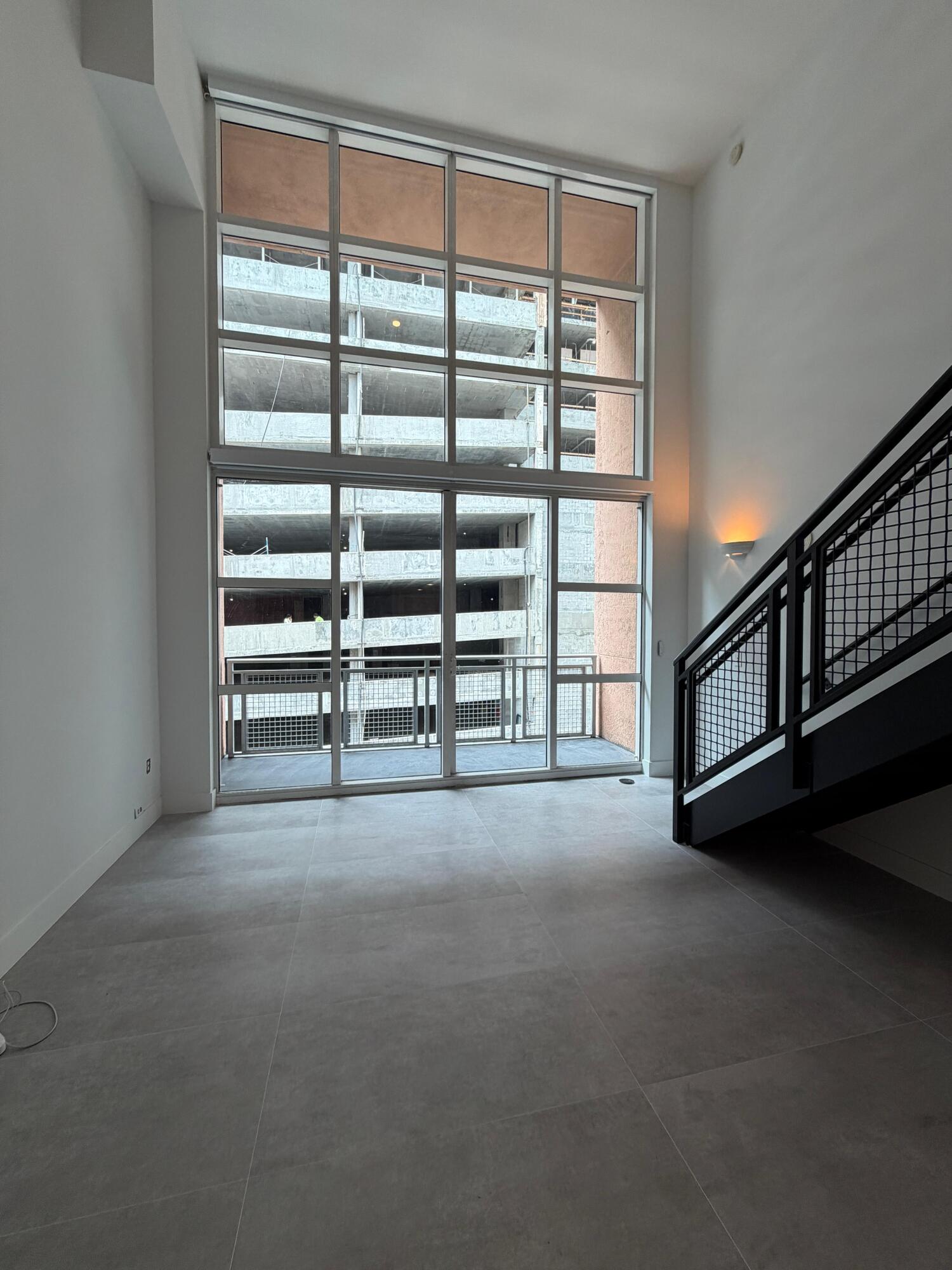 244 Biscayne Boulevard 645 Property Photo 4
