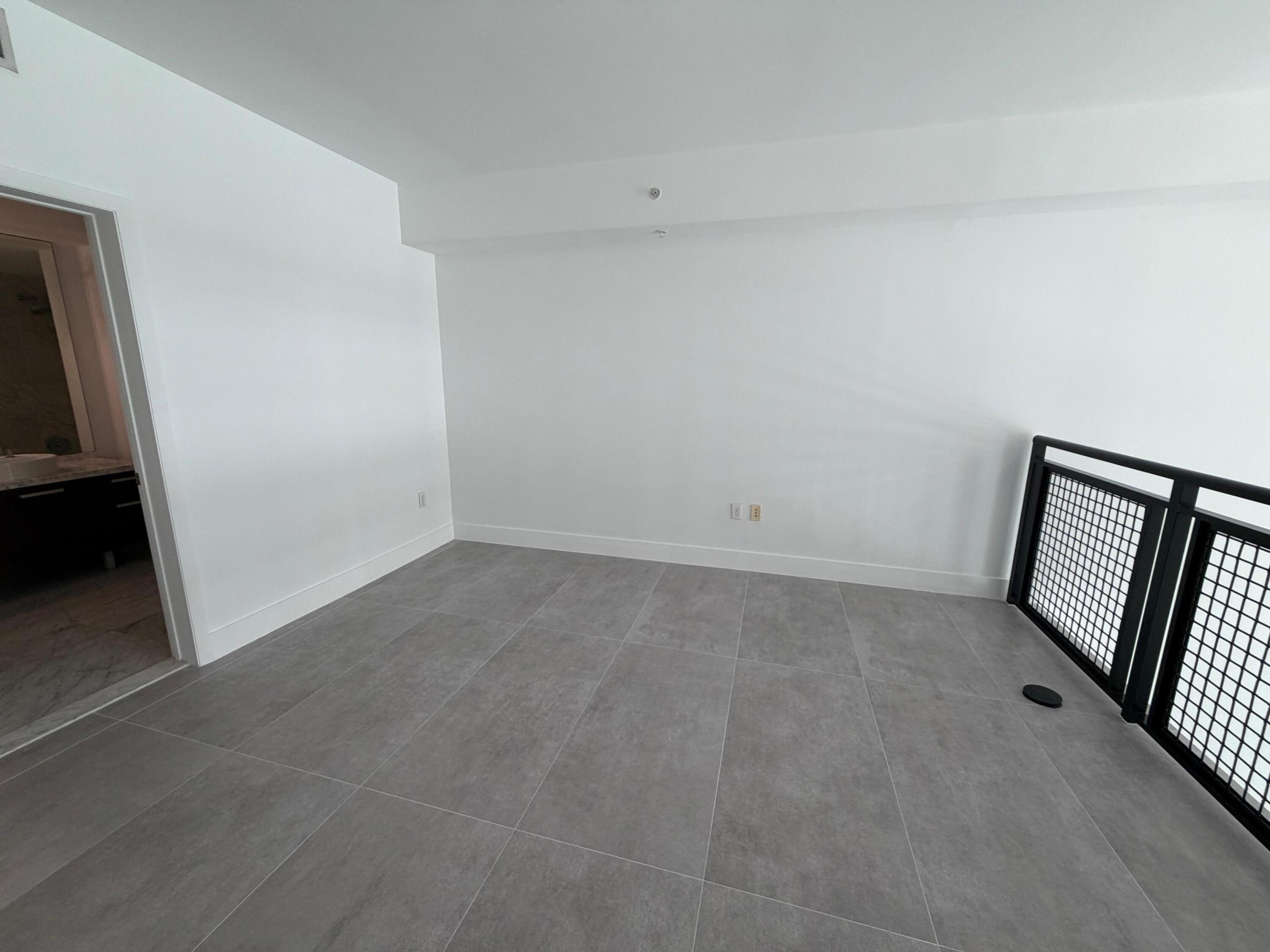 244 Biscayne Boulevard 645 Property Photo 12