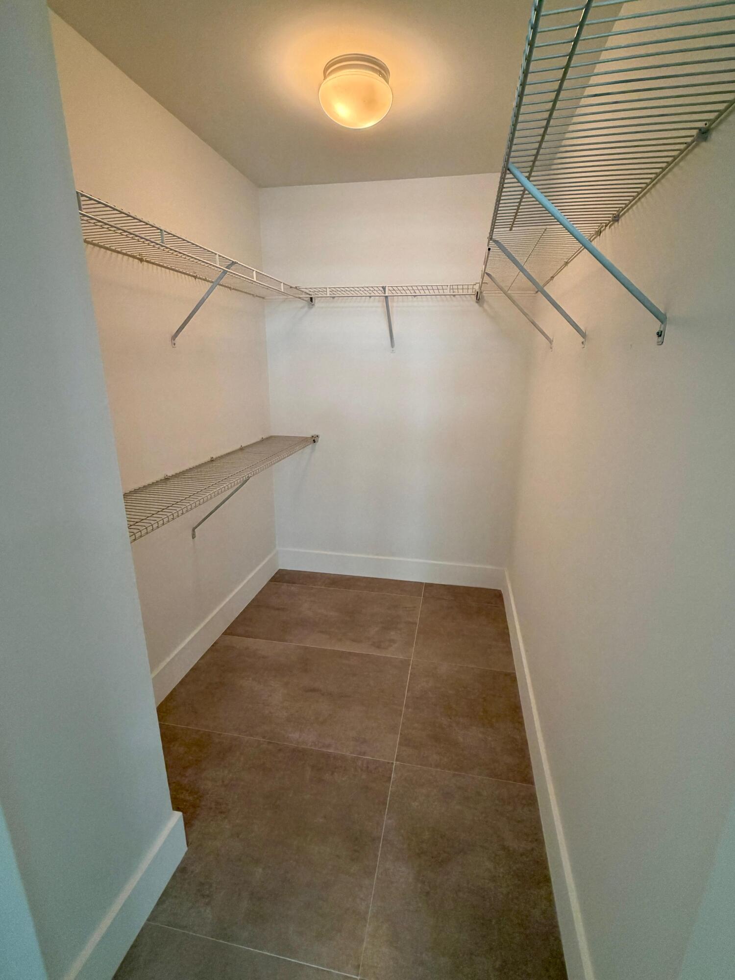 244 Biscayne Boulevard 645 Property Photo 17