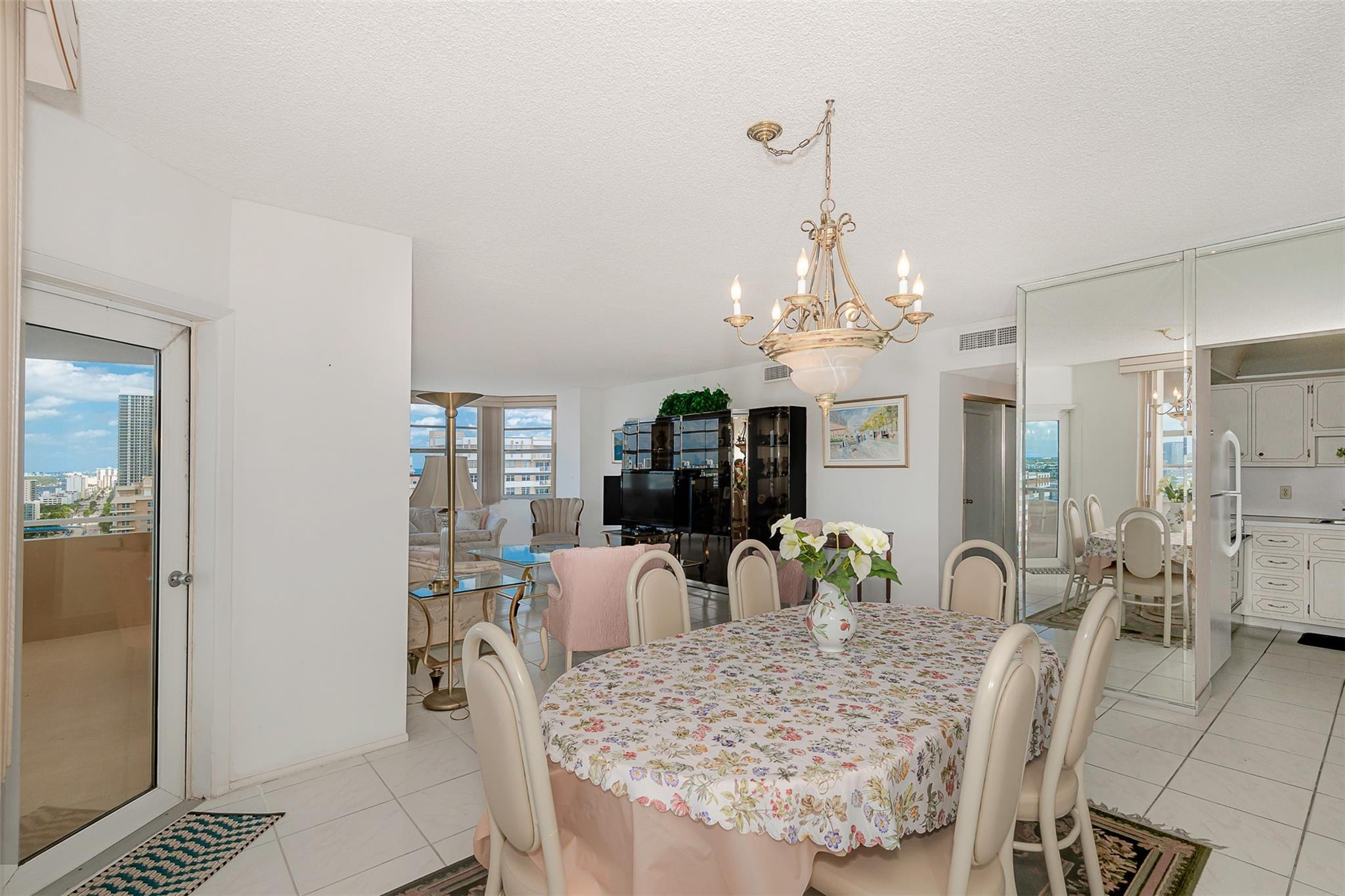 1980 S Ocean Drive 22p Property Photo 10