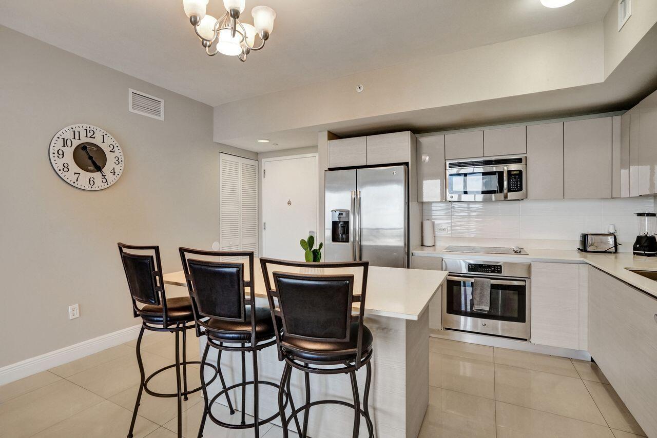 2600 E Hallandale Beach Boulevard T3210 Property Photo 9