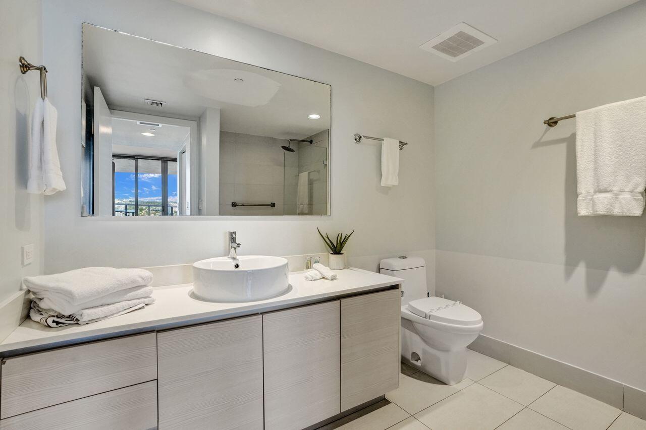 2600 E Hallandale Beach Boulevard T3210 Property Photo 14