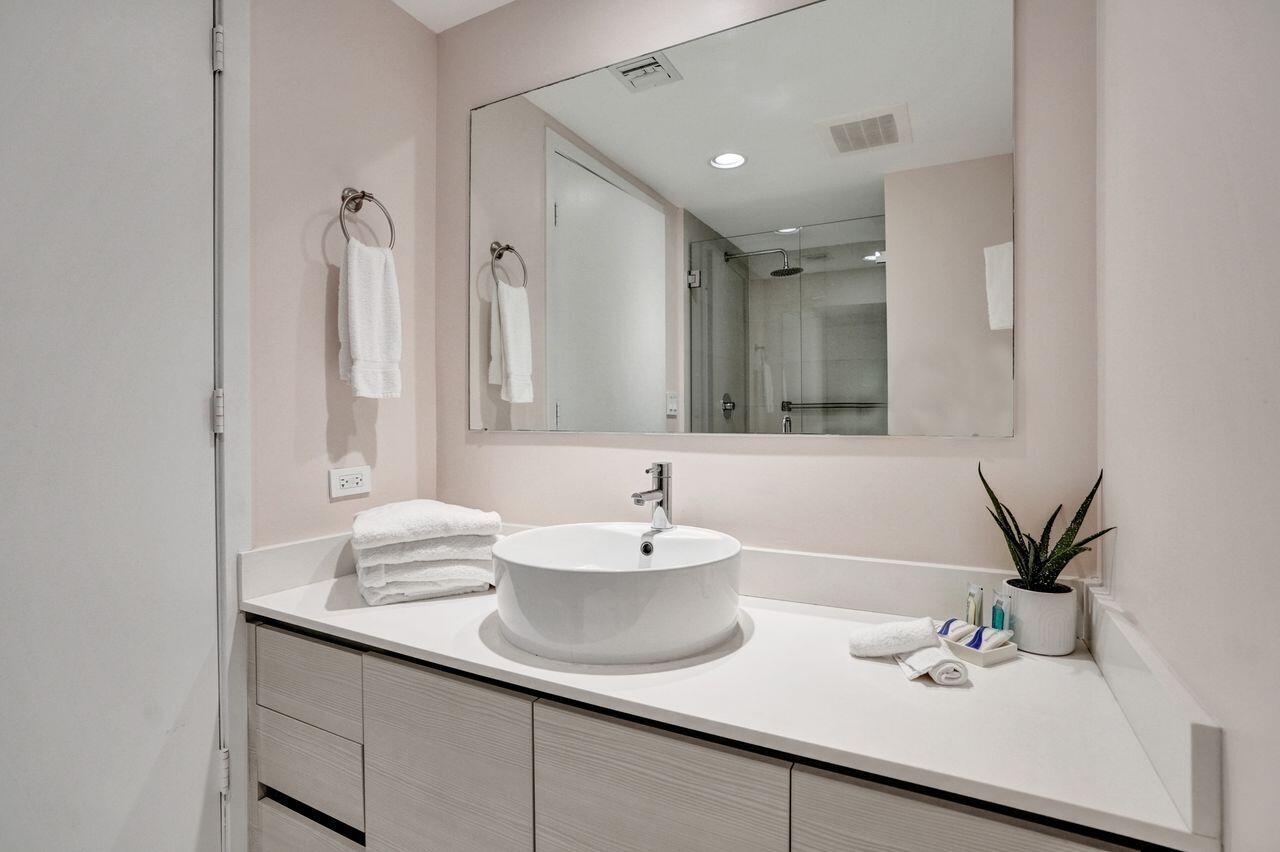 2600 E Hallandale Beach Boulevard T3210 Property Photo 17