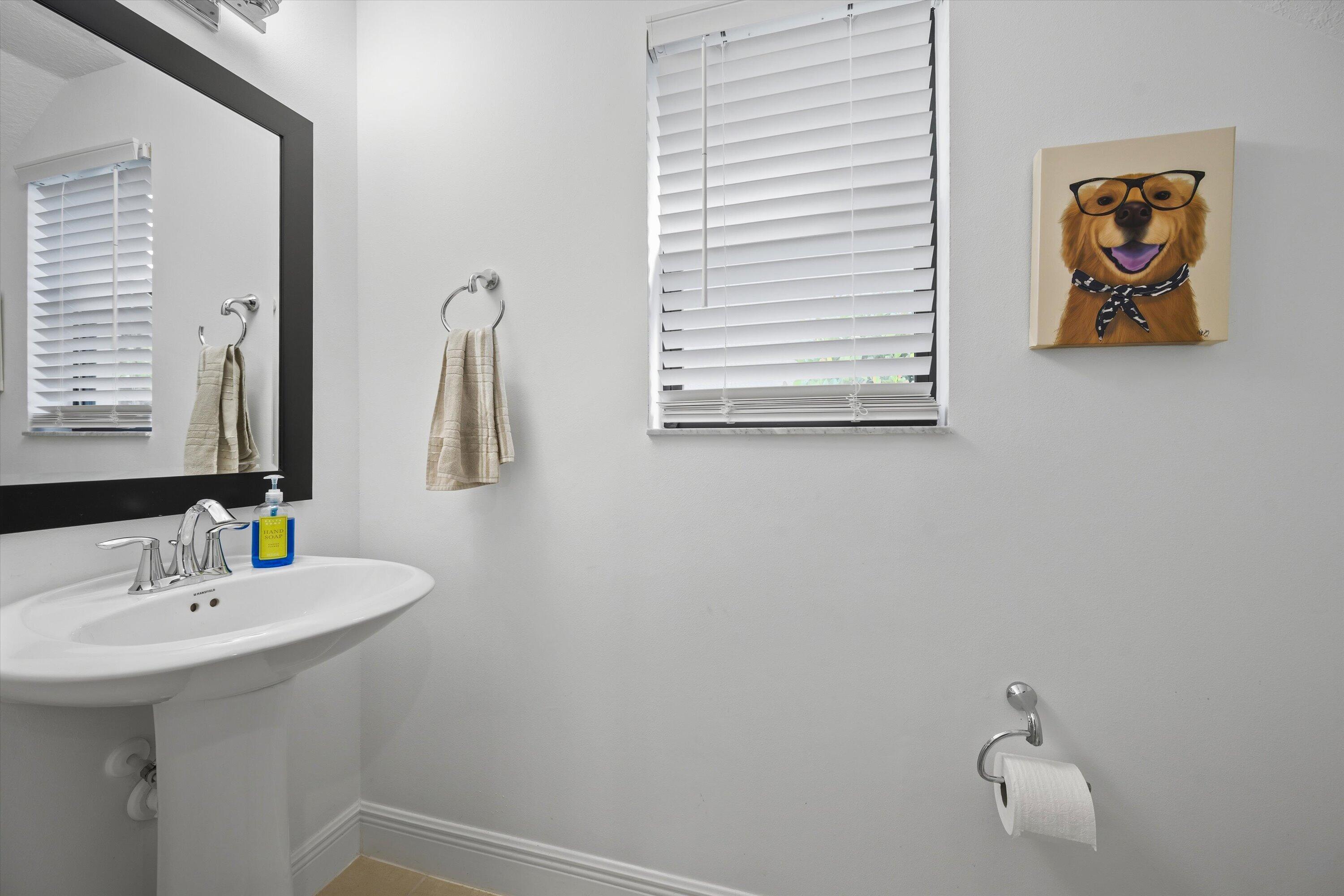 16426 Sandy Shore Drive Property Photo 5