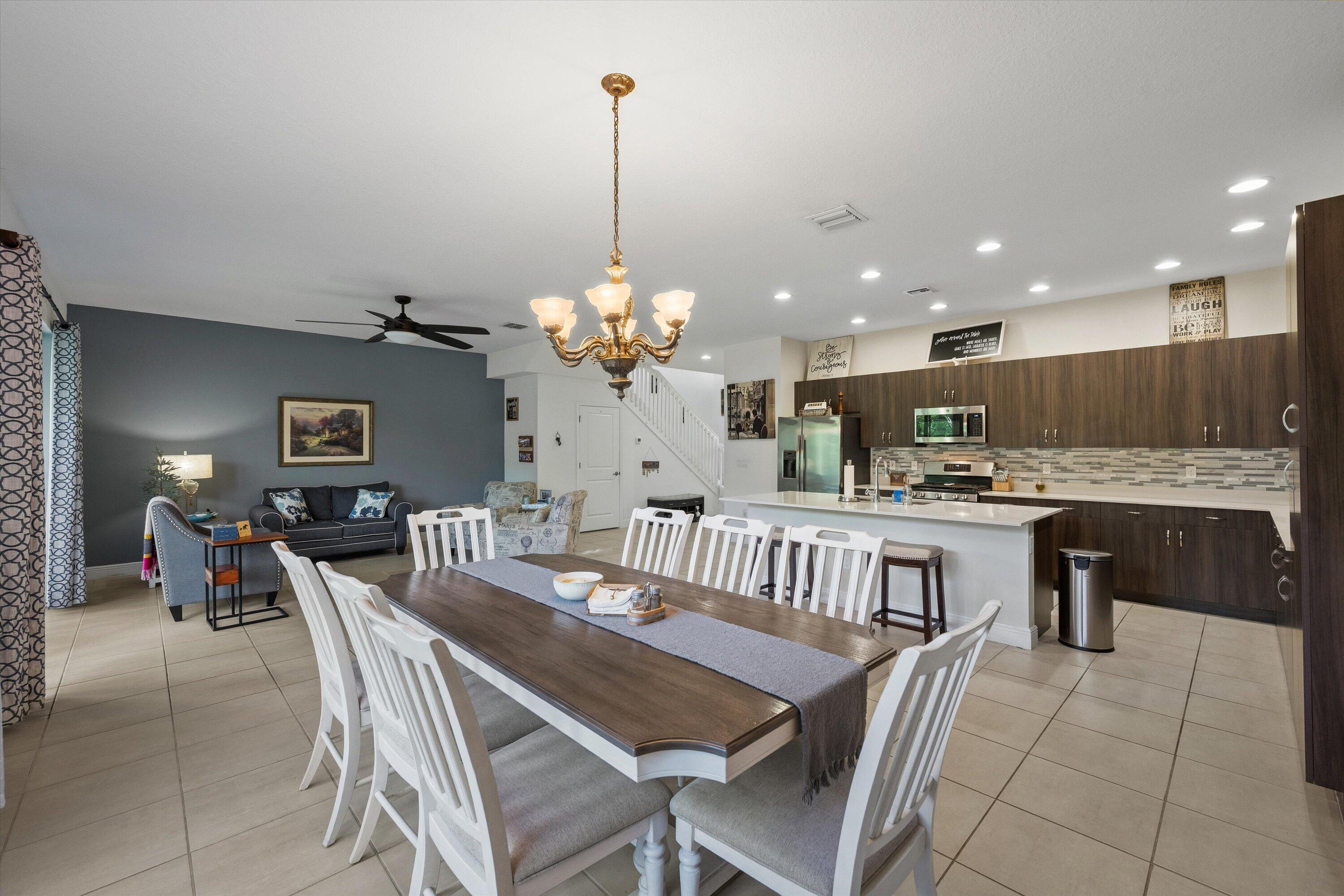 16426 Sandy Shore Drive Property Photo 9