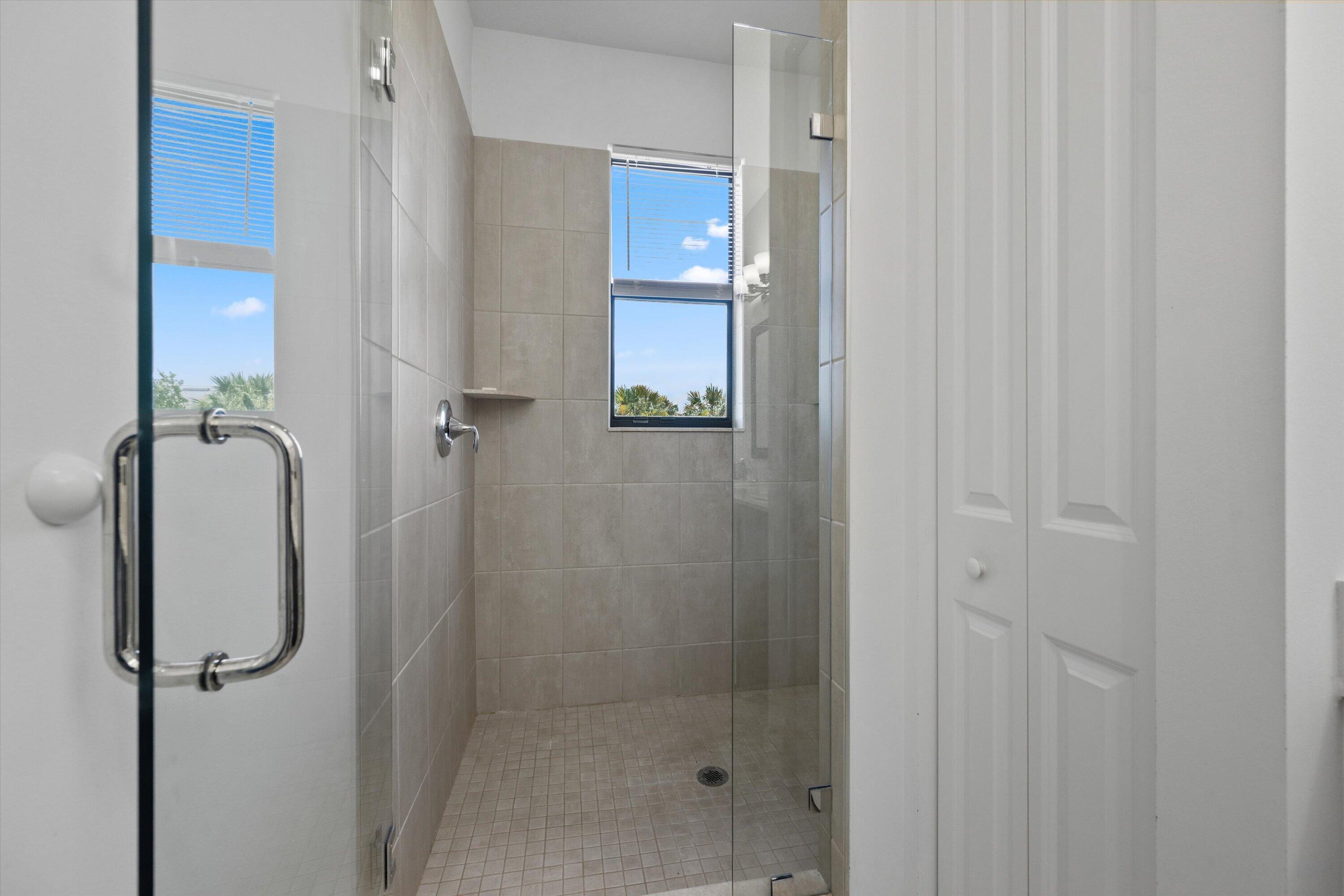 16426 Sandy Shore Drive Property Photo 24