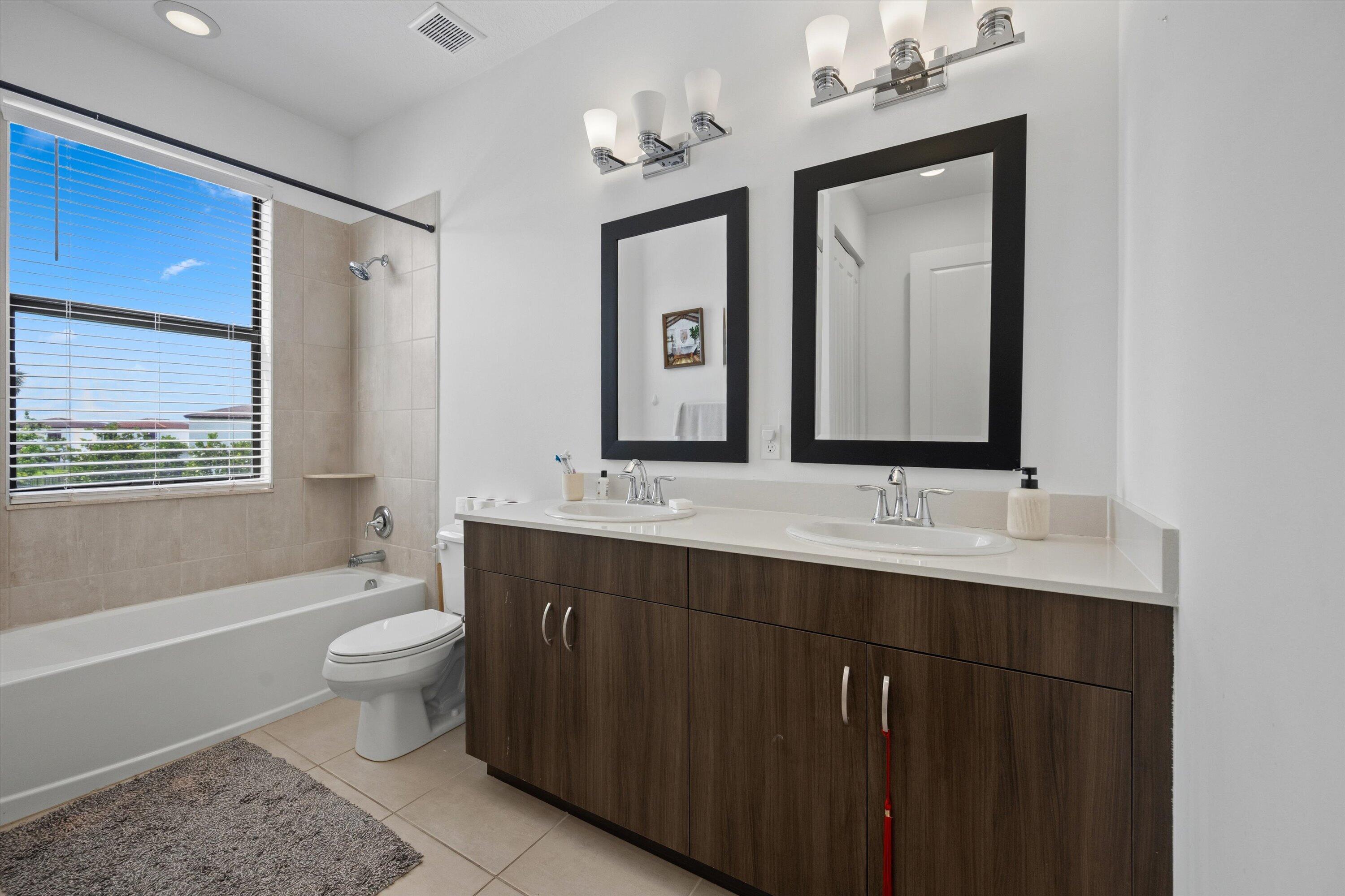 16426 Sandy Shore Drive Property Photo 26
