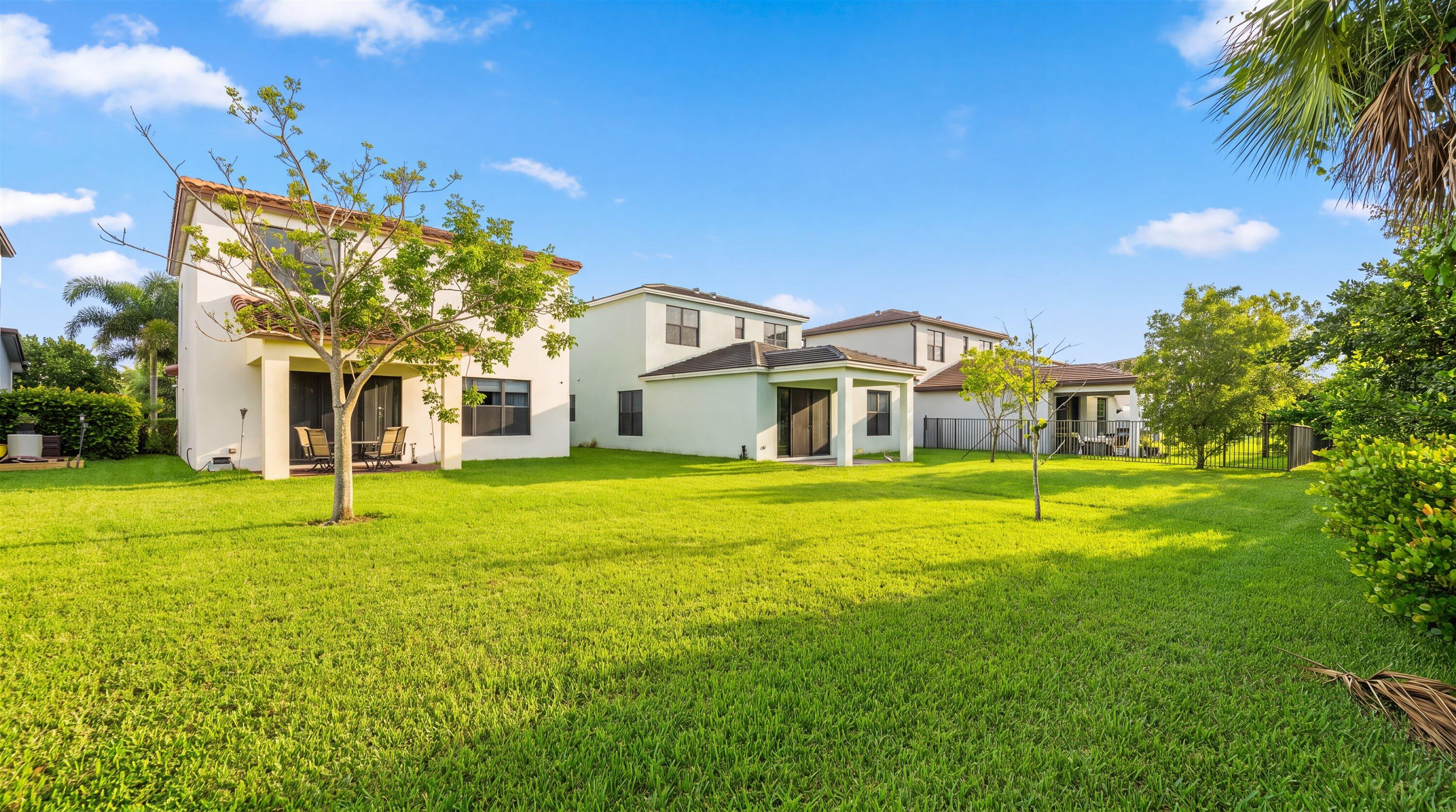 16426 Sandy Shore Drive Property Photo 33