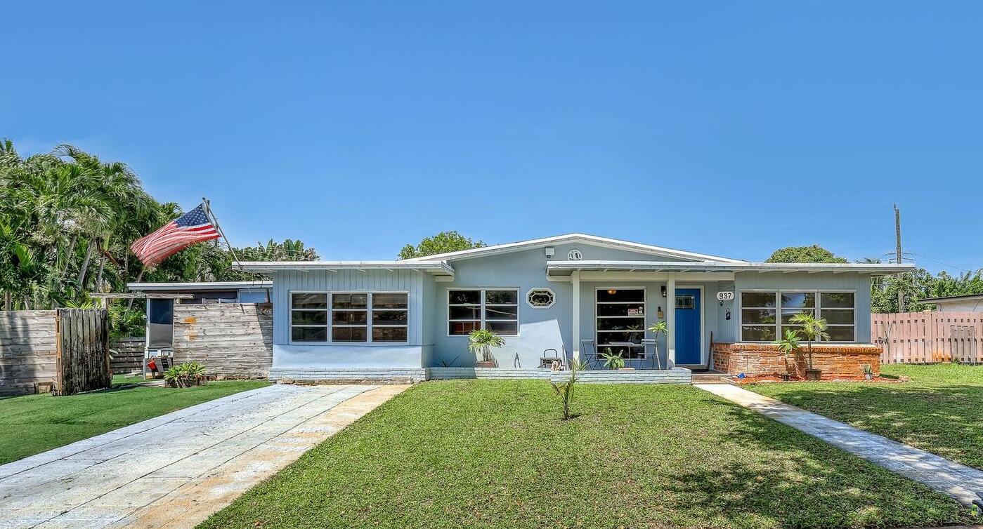 937 W Duval Street Property Photo 1