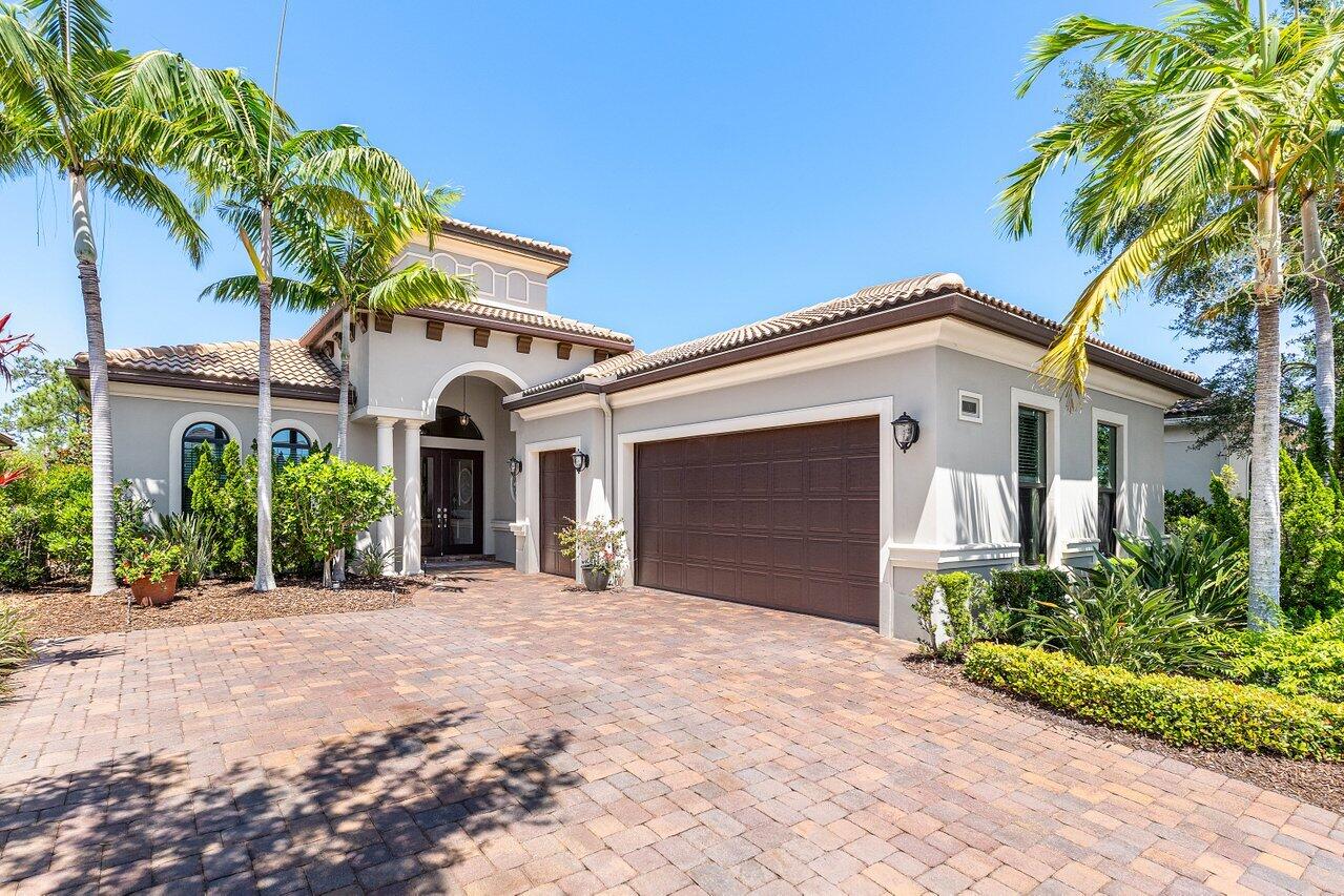 183 Calmo Circle Property Photo 3