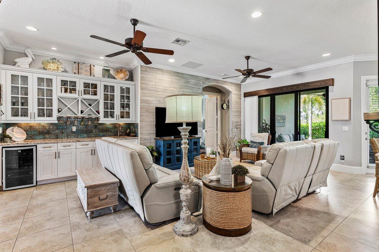 183 Calmo Circle Property Photo 10