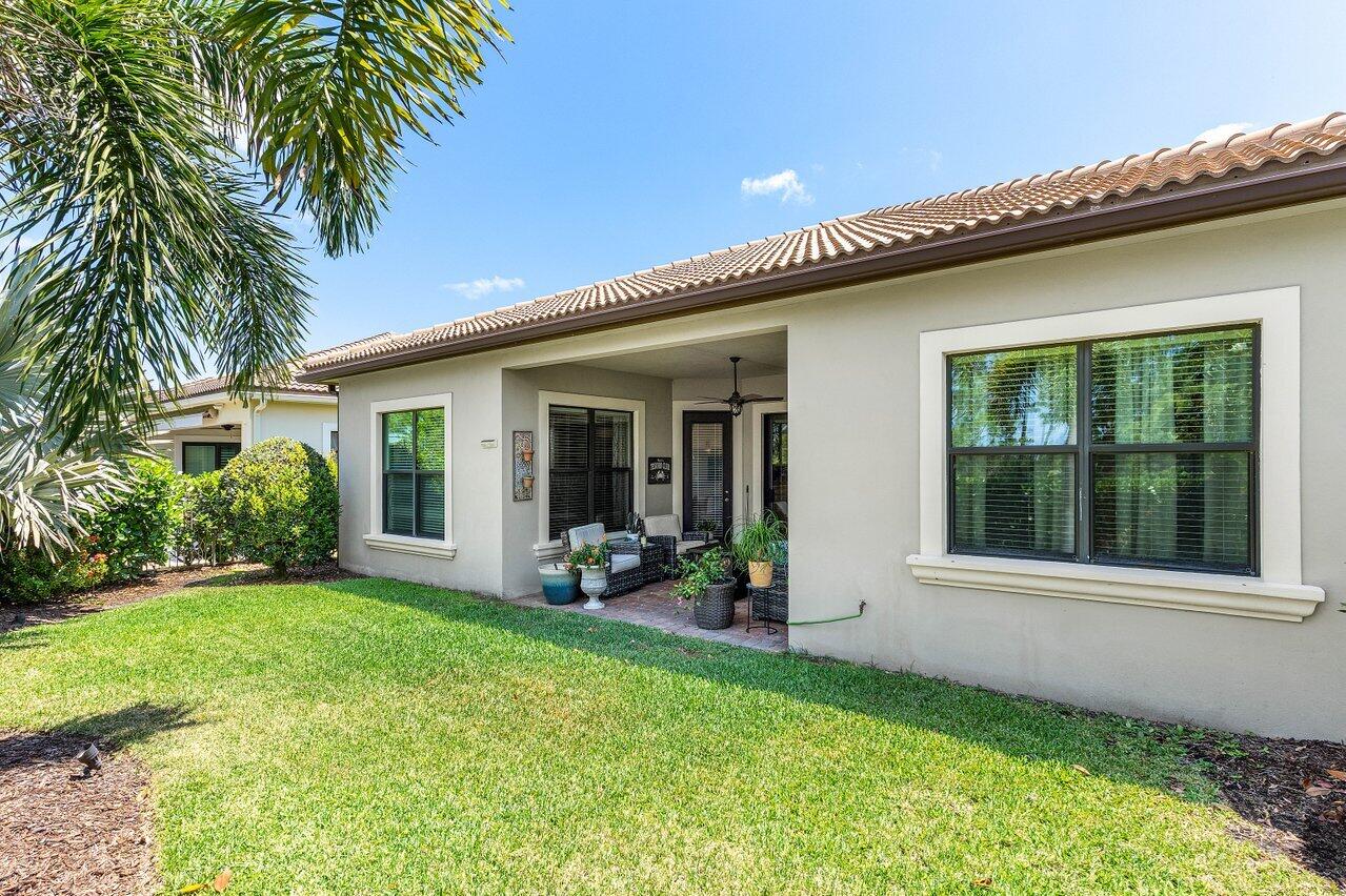 183 Calmo Circle Property Photo 35