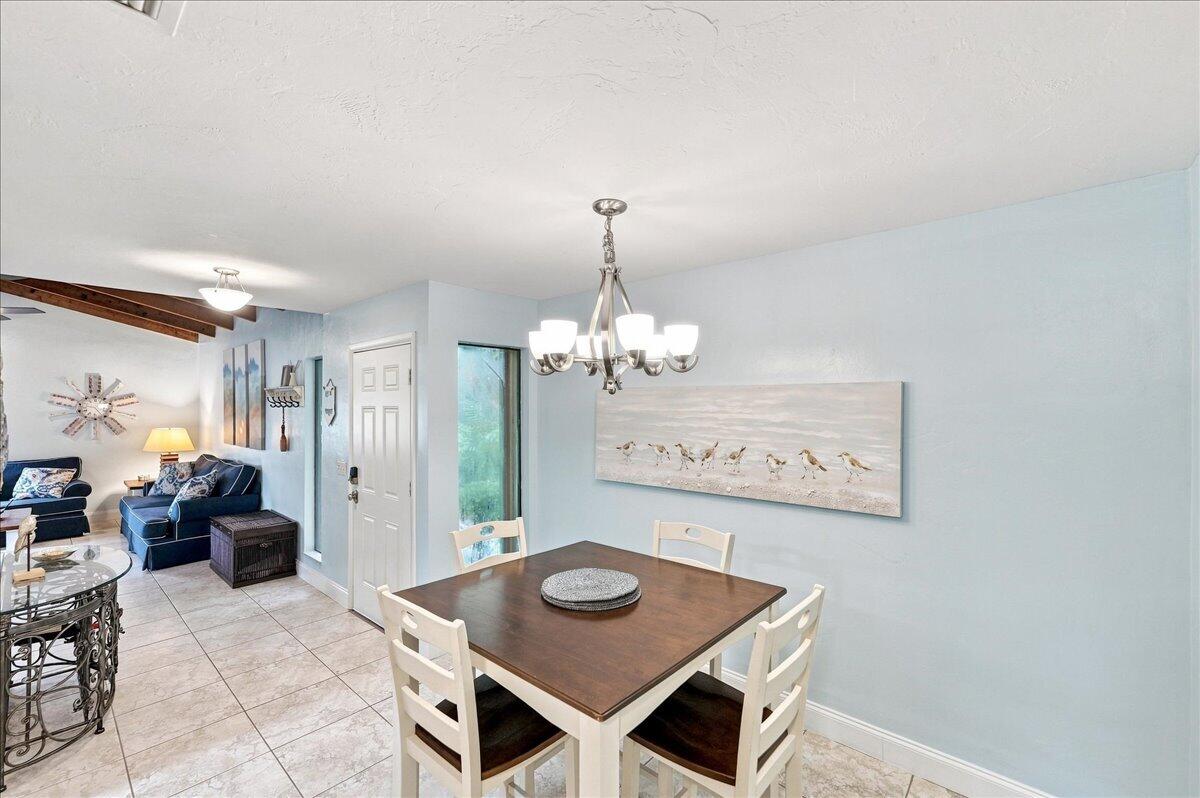 4150 Ne Breakwater Drive Property Photo 10