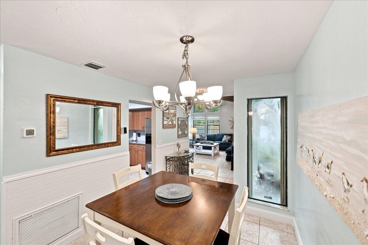 4150 Ne Breakwater Drive Property Photo 11