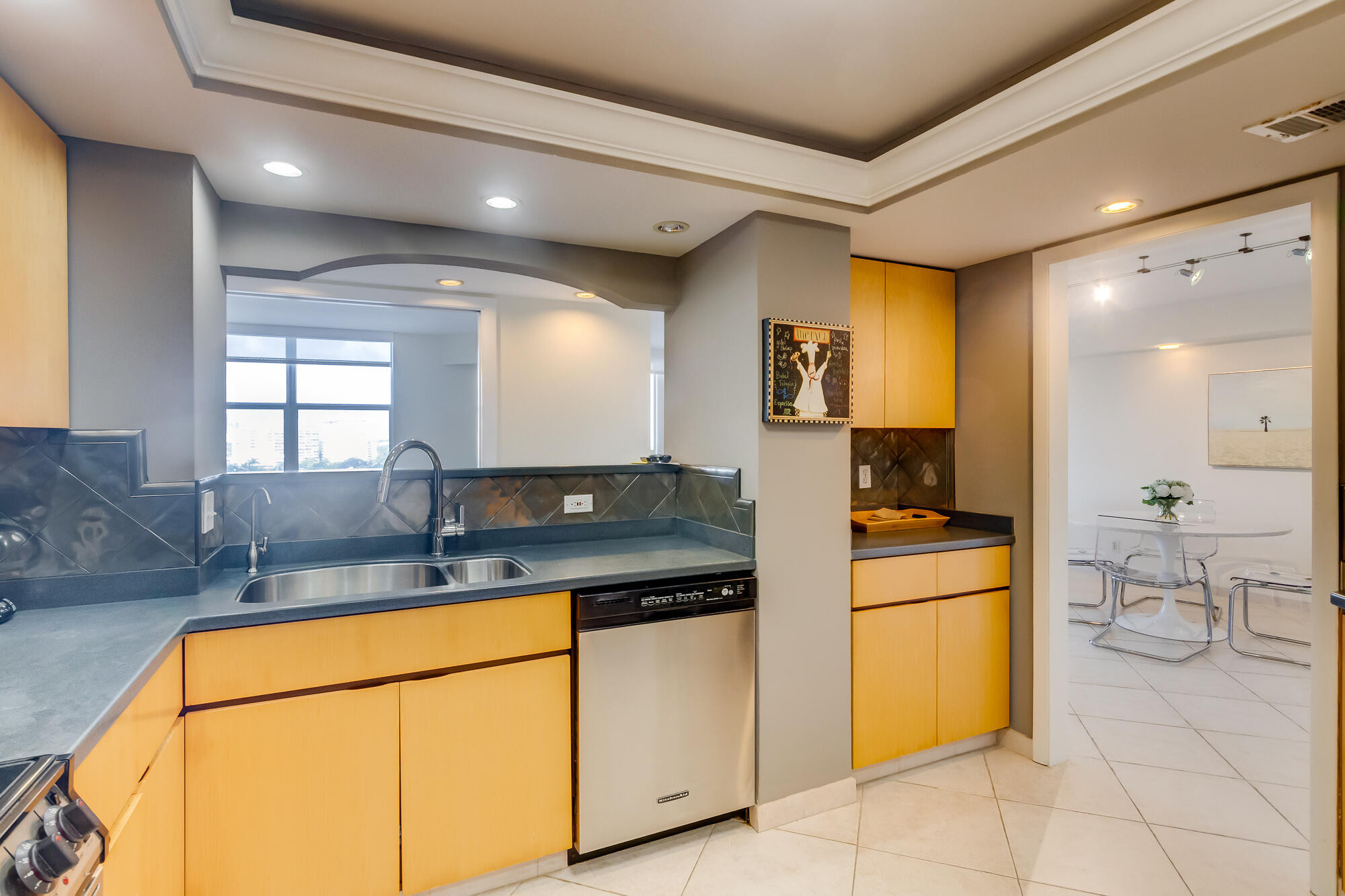 1 Las Olas Circle 1105 Property Photo 18