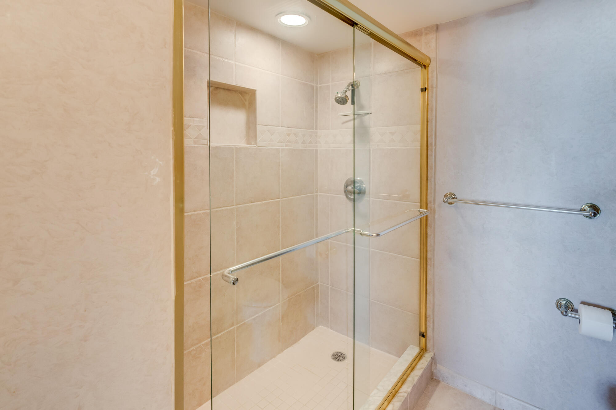 1 Las Olas Circle 1105 Property Photo 24