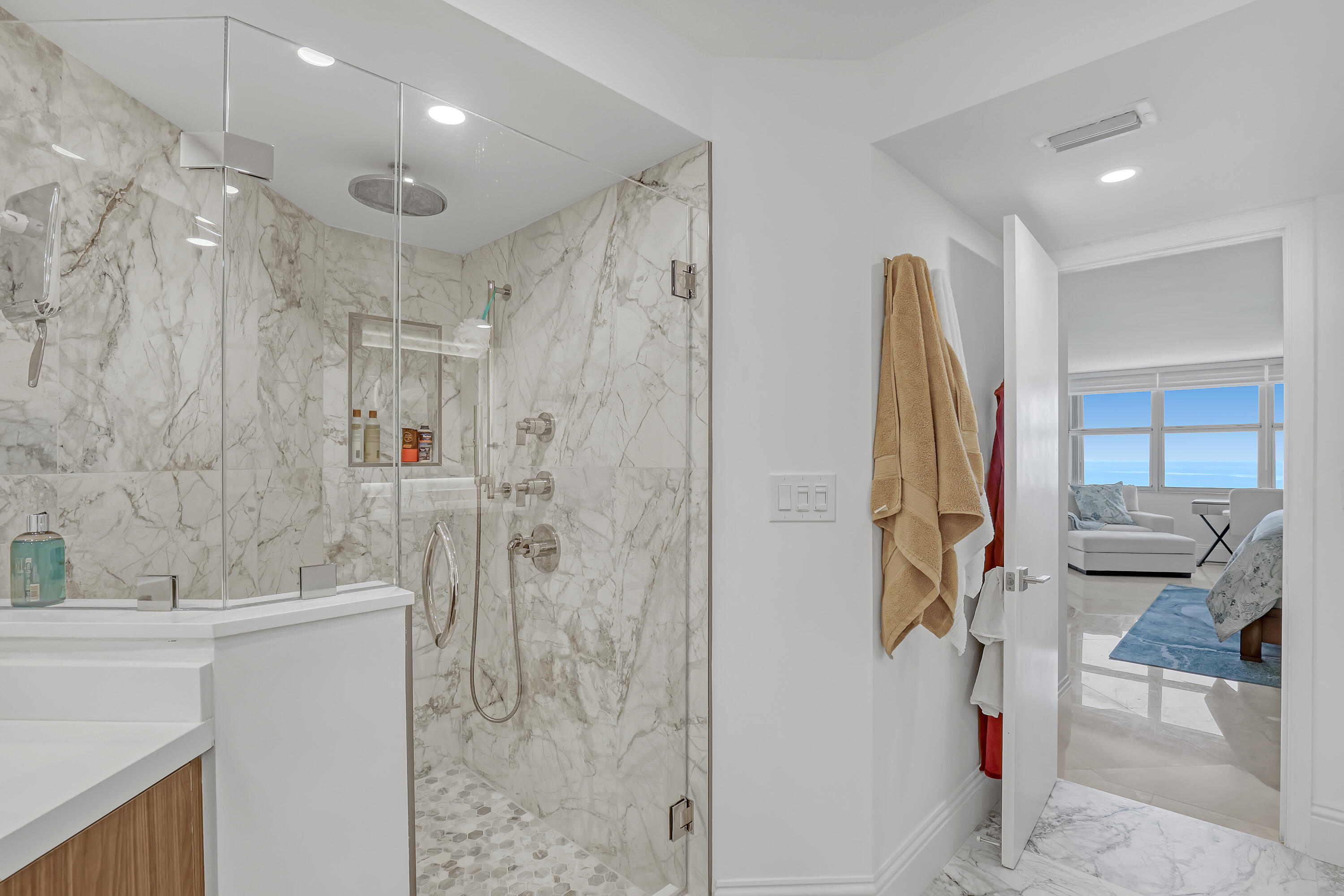 5200 N Ocean Drive 1703 Property Photo 19