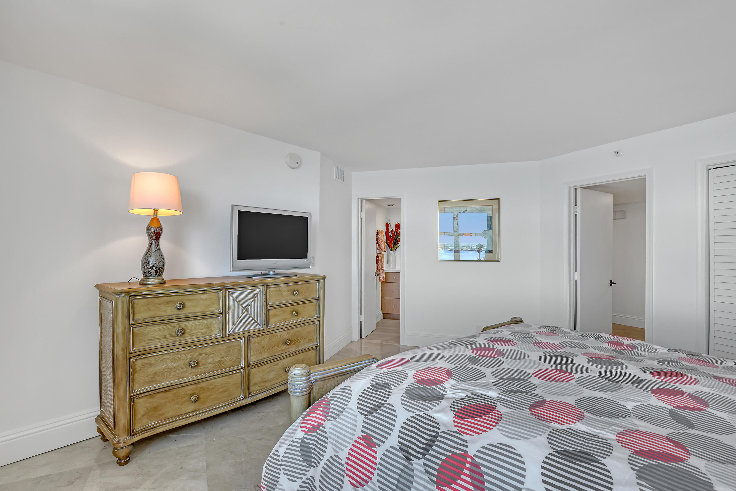 5200 N Ocean Drive 1703 Property Photo 23