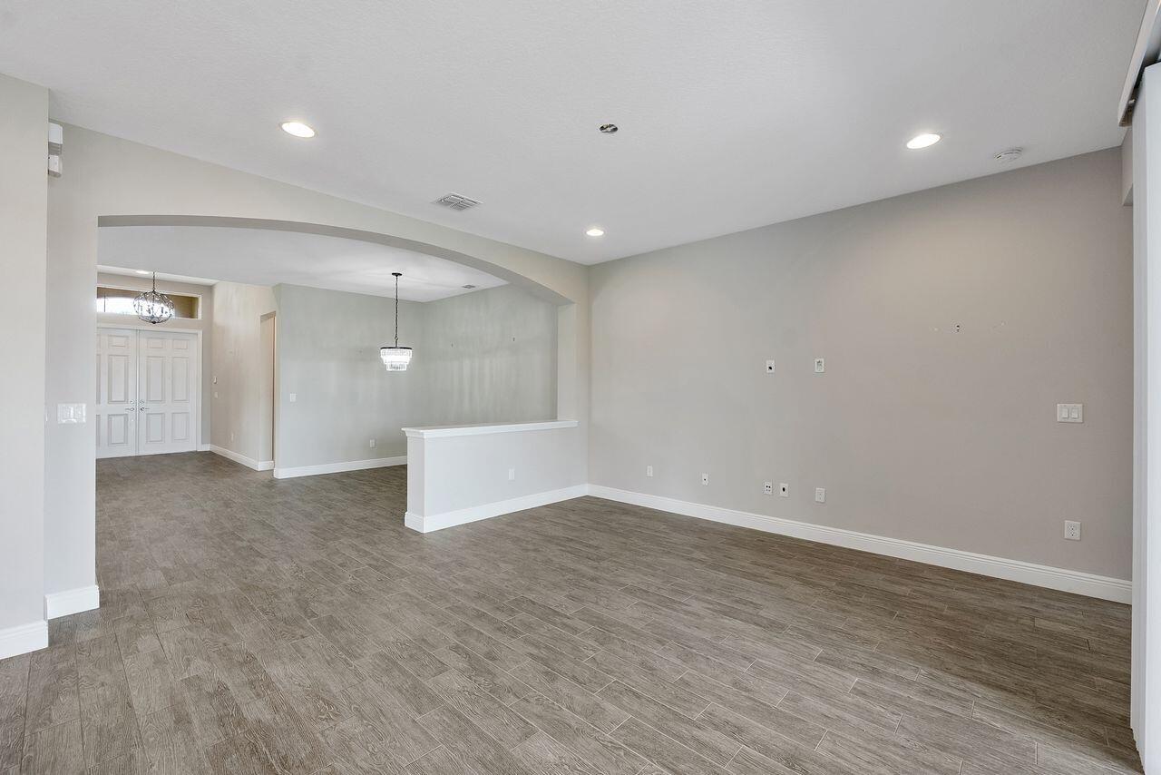 11151 Sw Lake Park Drive Property Photo 27
