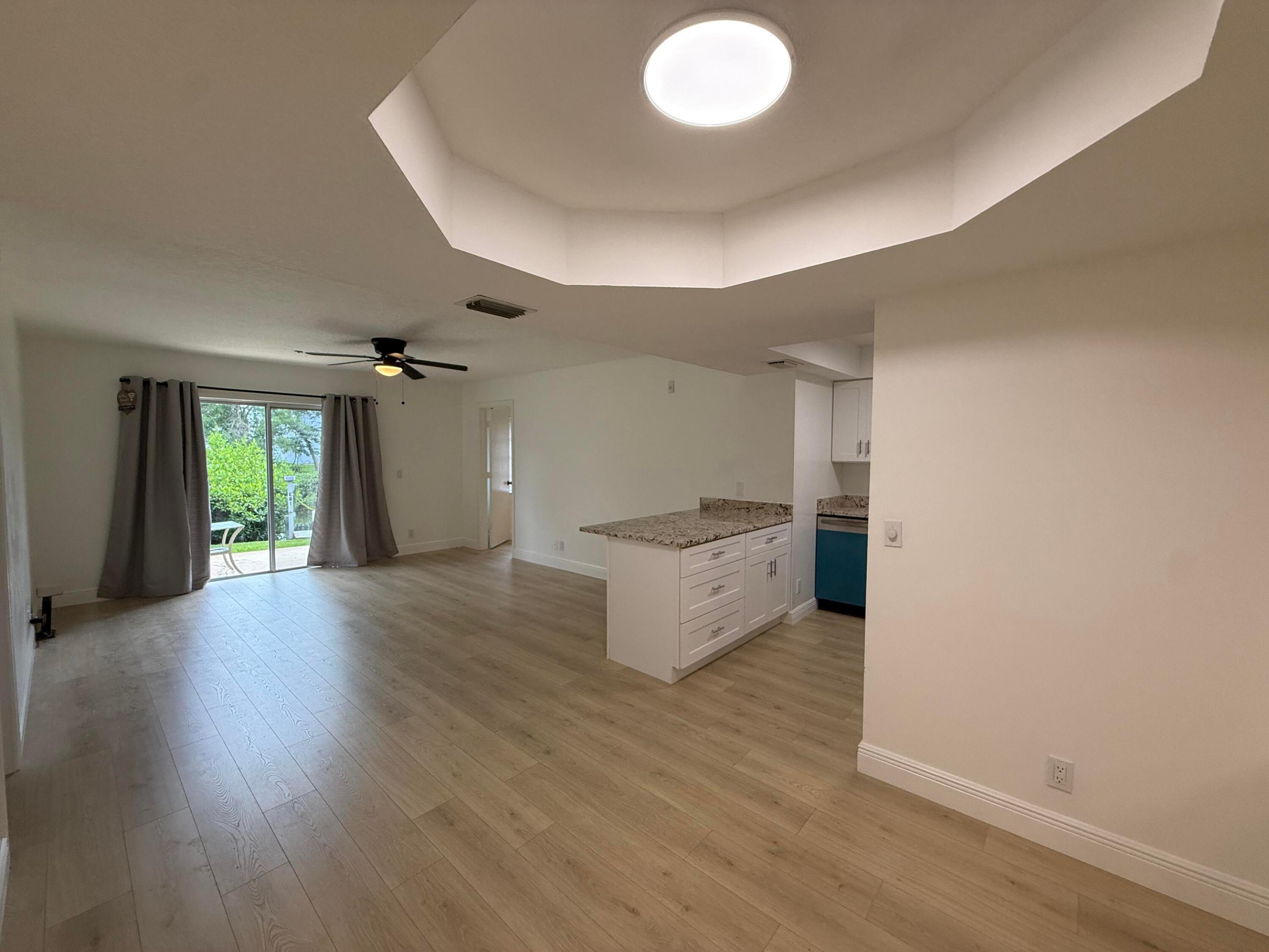 950 S Kanner Highway E1 Property Photo 4