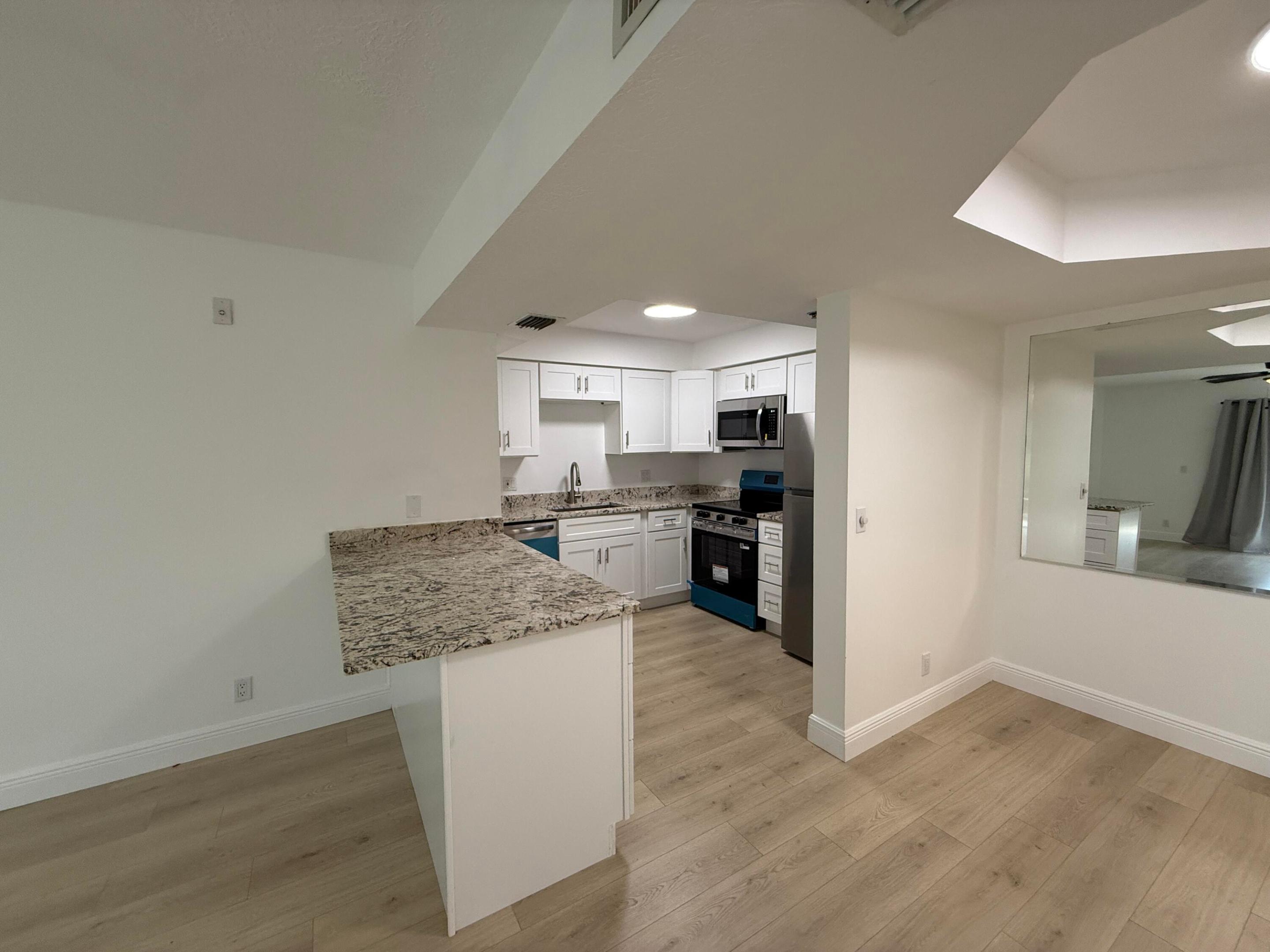 950 S Kanner Highway E1 Property Photo 5
