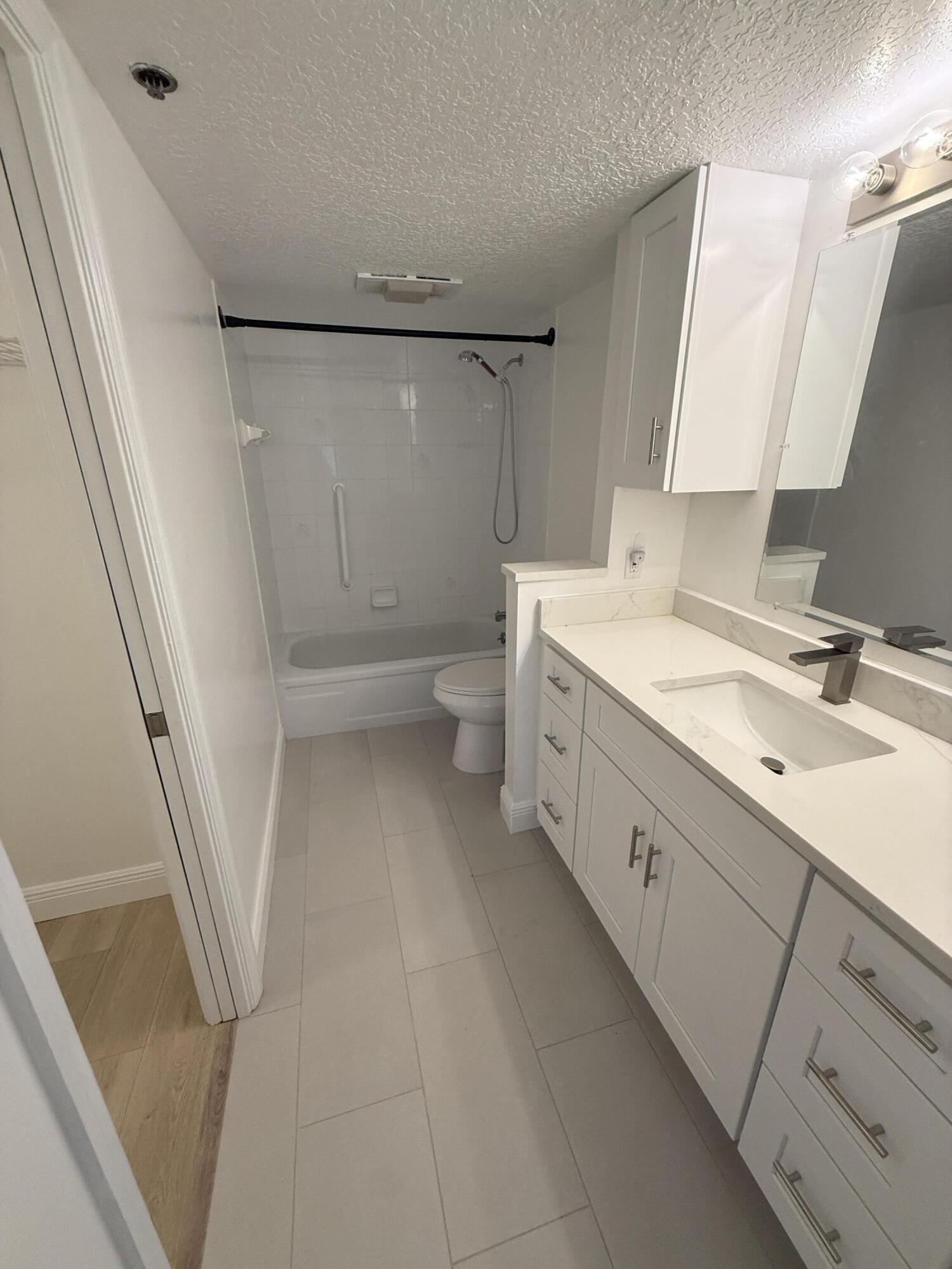950 S Kanner Highway E1 Property Photo 8