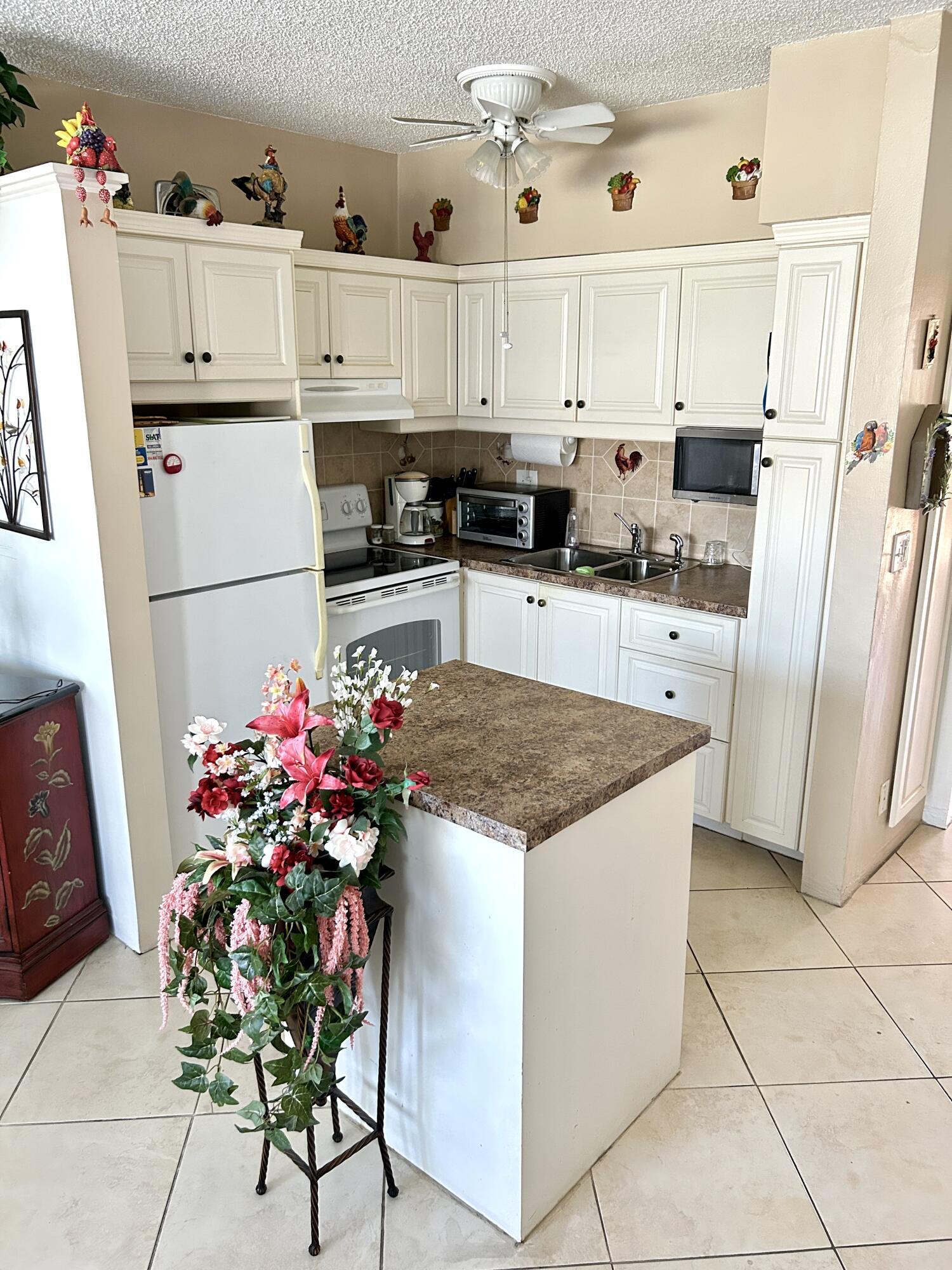 920 Sw 11th Avenue 5d Property Photo 4