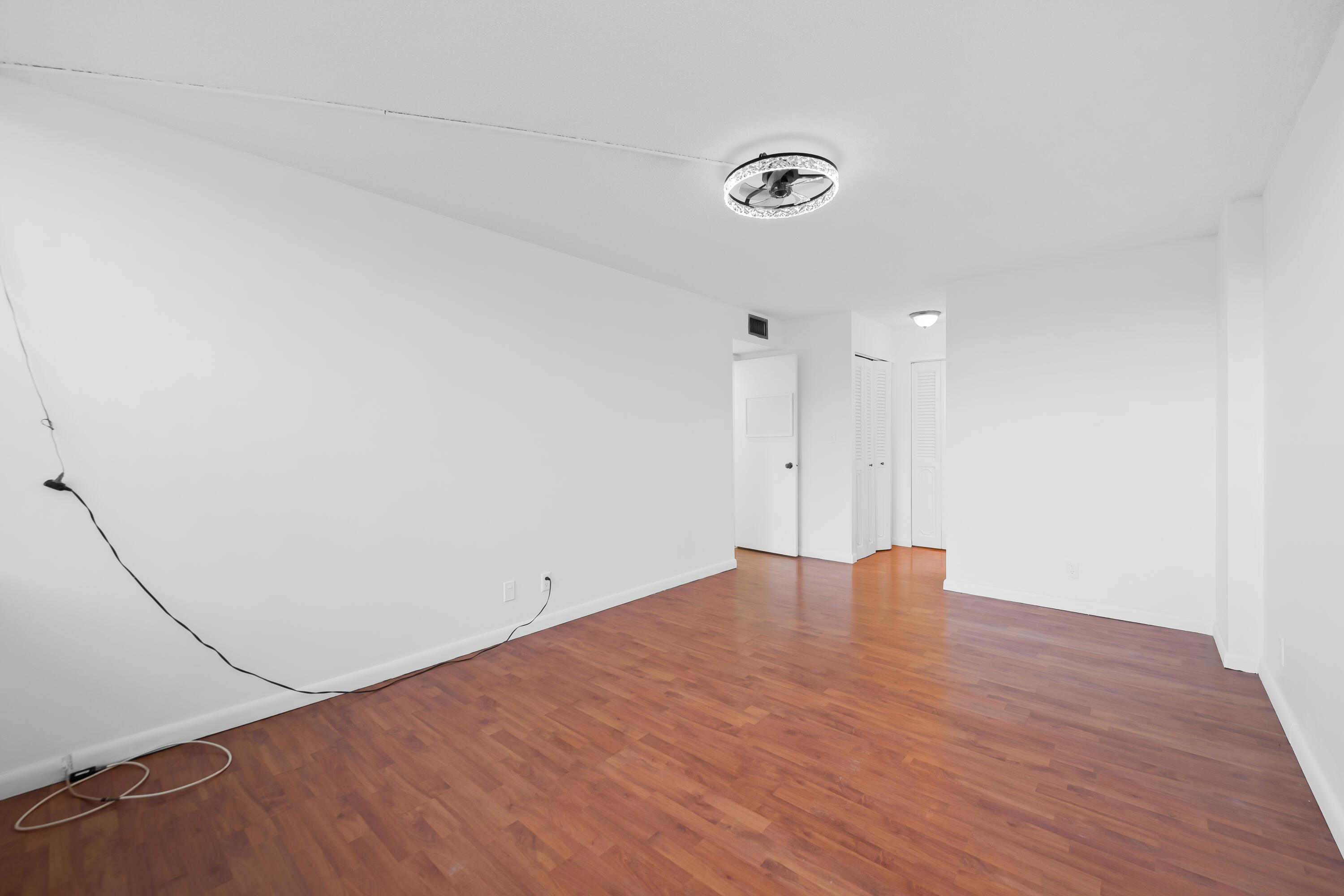 2781 Taft Street 303 Property Photo 11