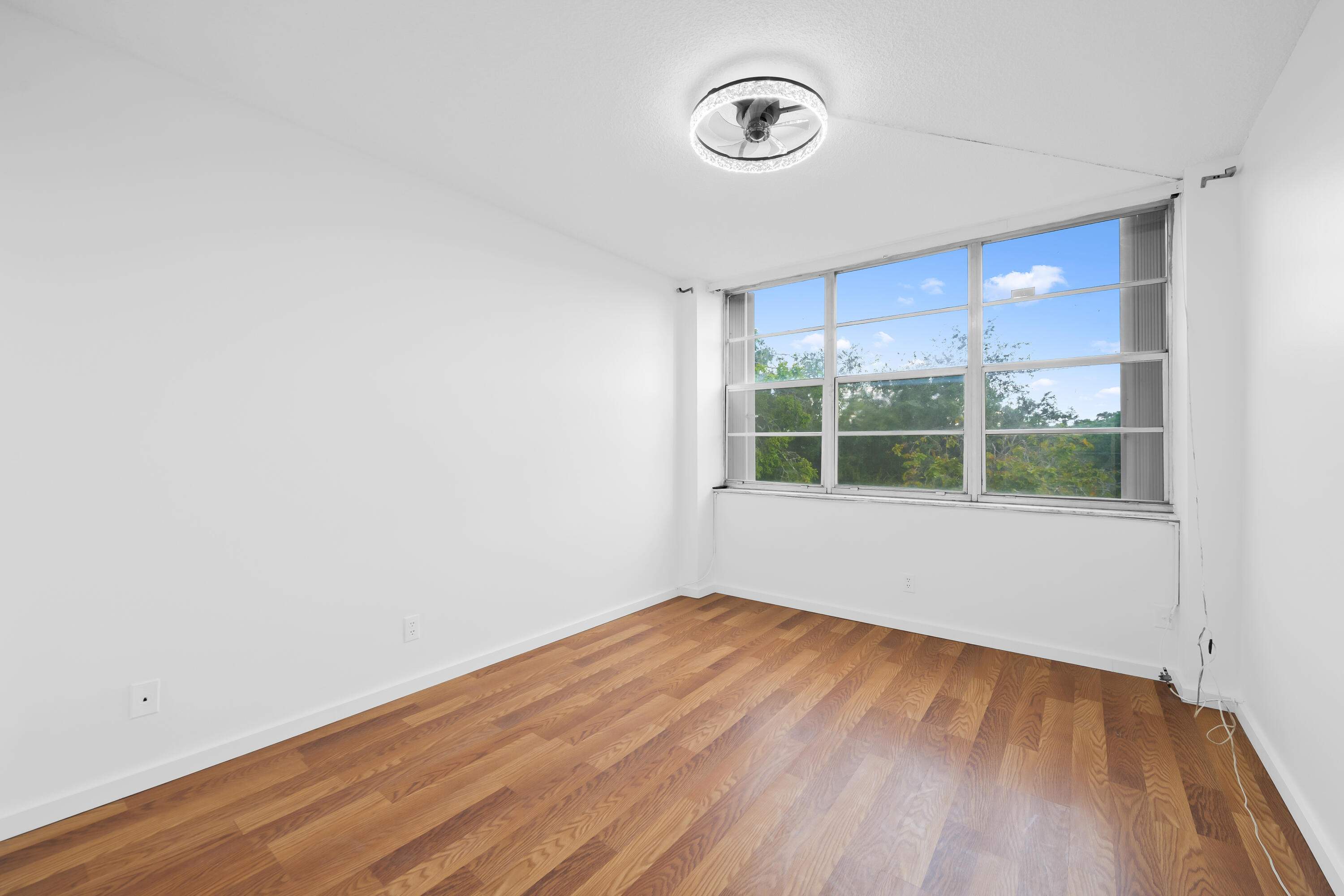 2781 Taft Street 303 Property Photo 15