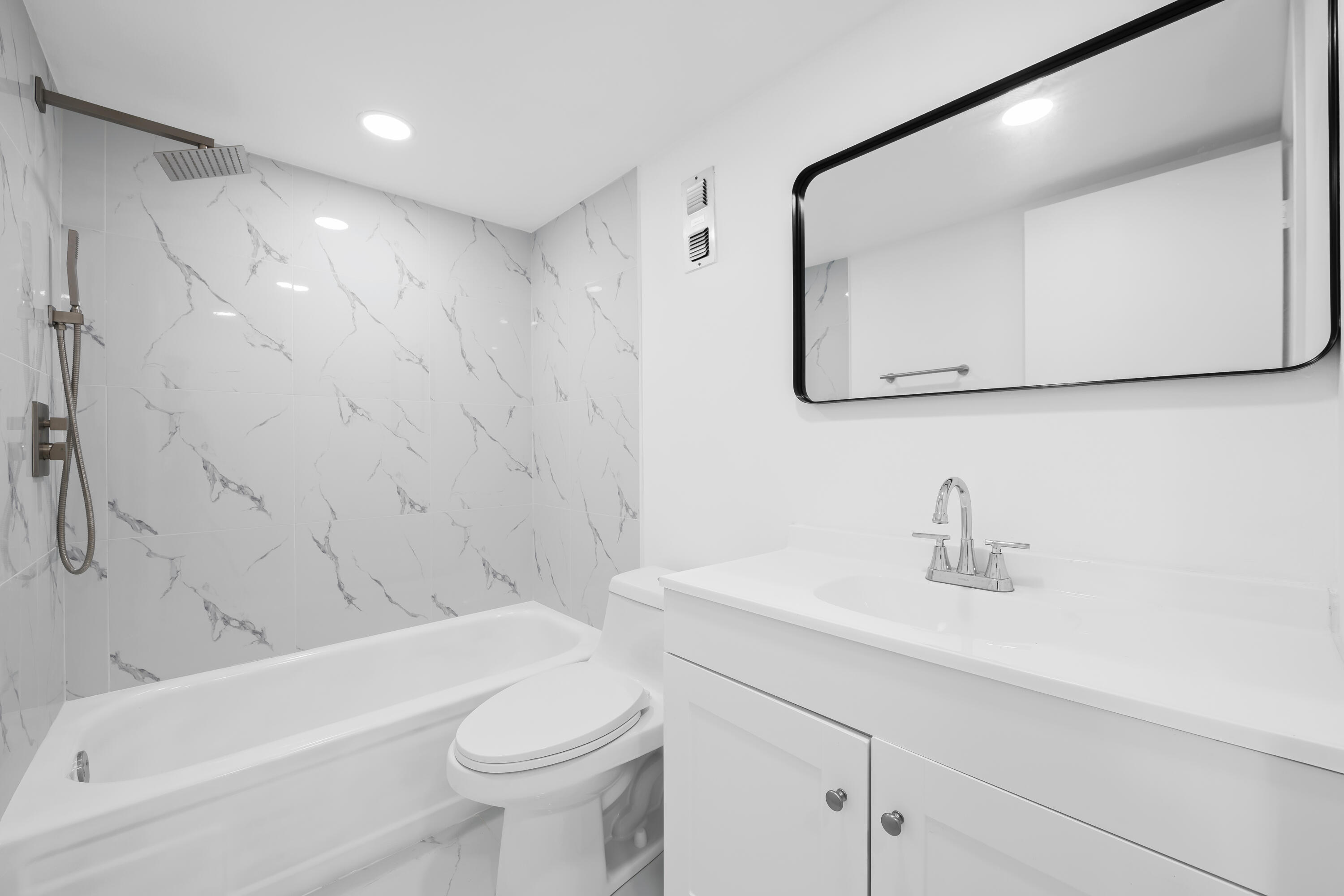 2781 Taft Street 303 Property Photo 16