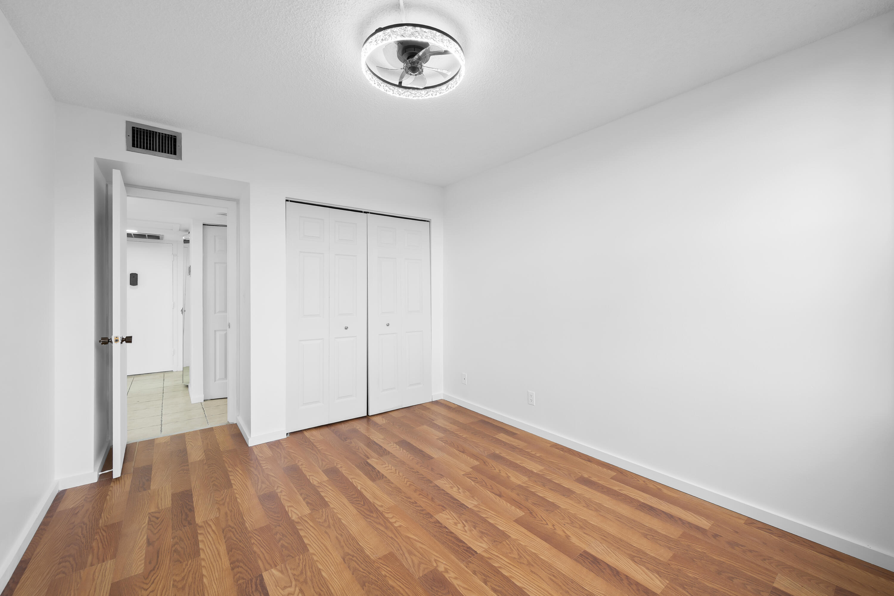 2781 Taft Street 303 Property Photo 17
