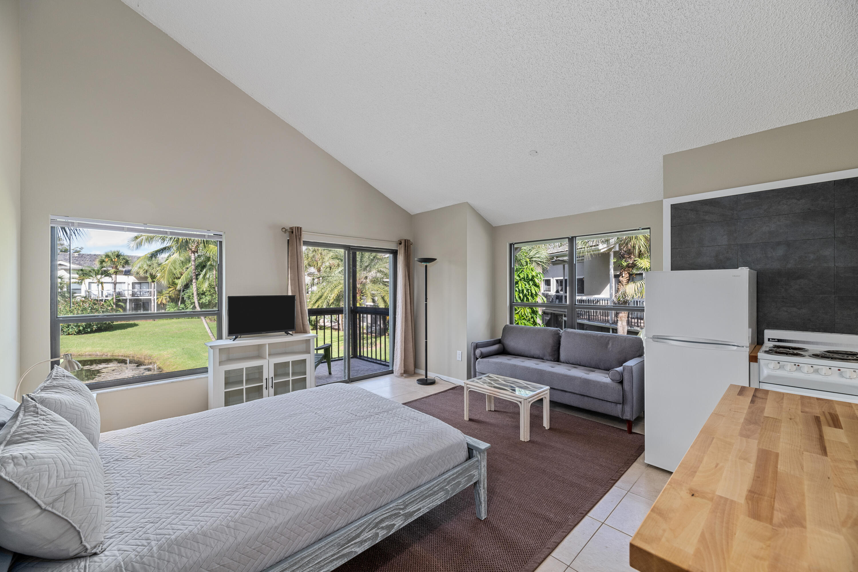 11863 Wimbledon Circle 511 Property Photo 1
