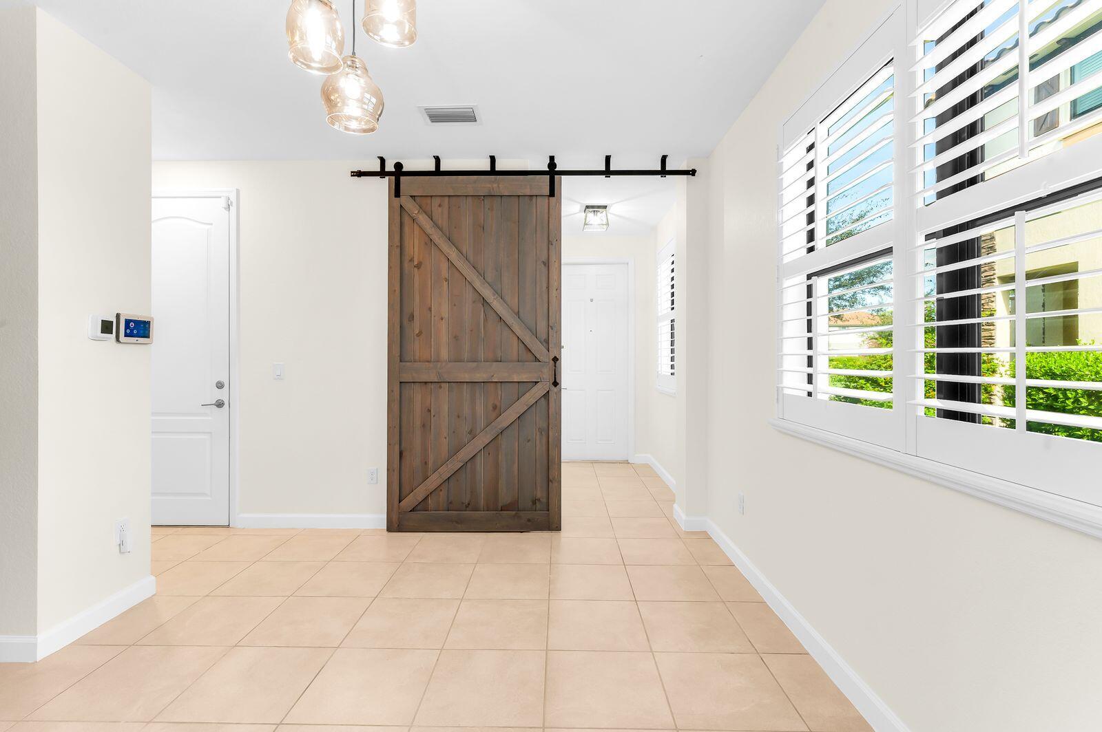 12822 Anthorne Lane Property Photo 11