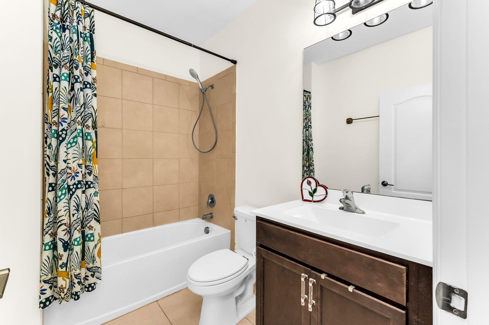 12822 Anthorne Lane Property Photo 14