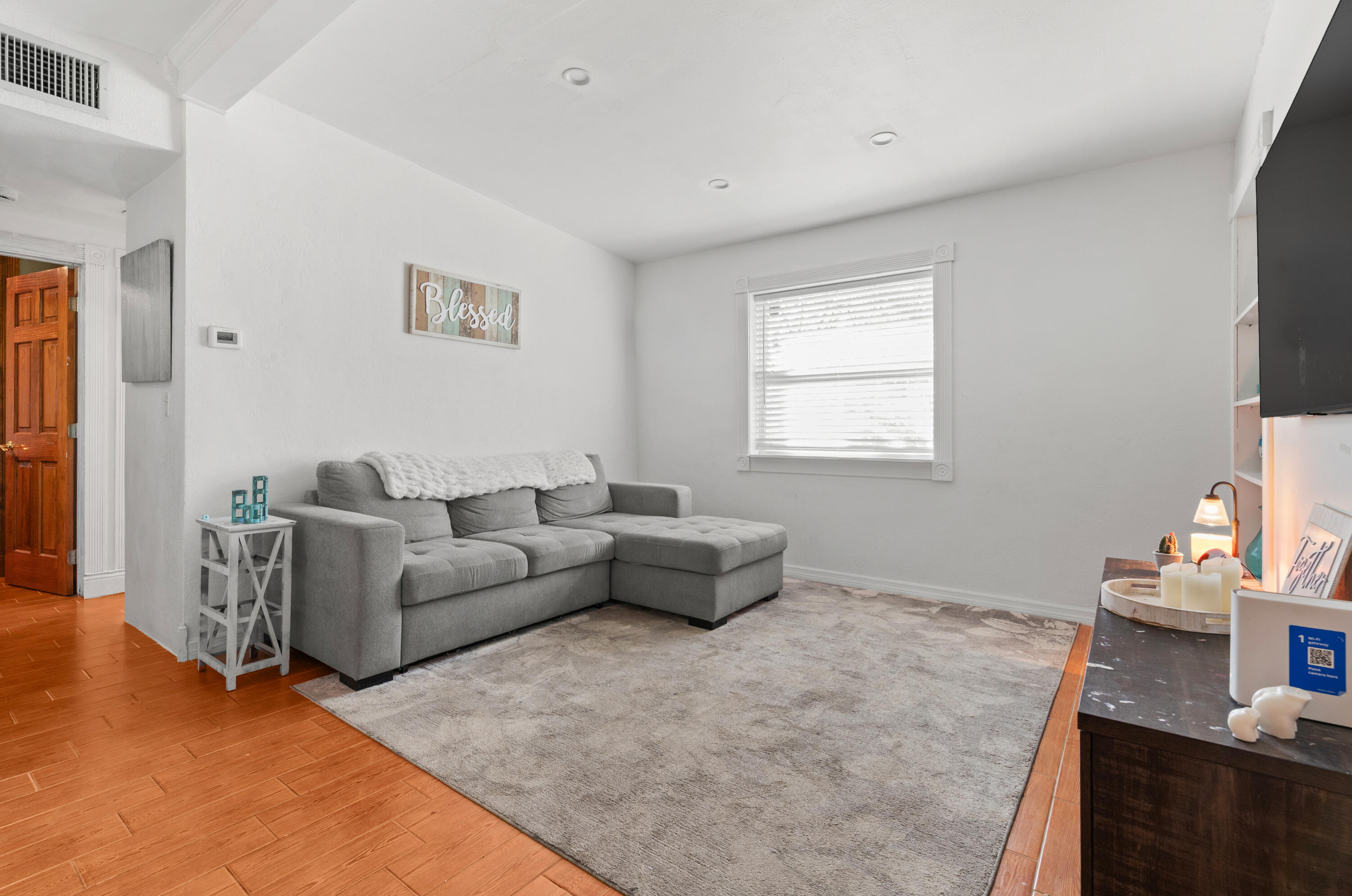 5581 Calico Road Property Photo 6
