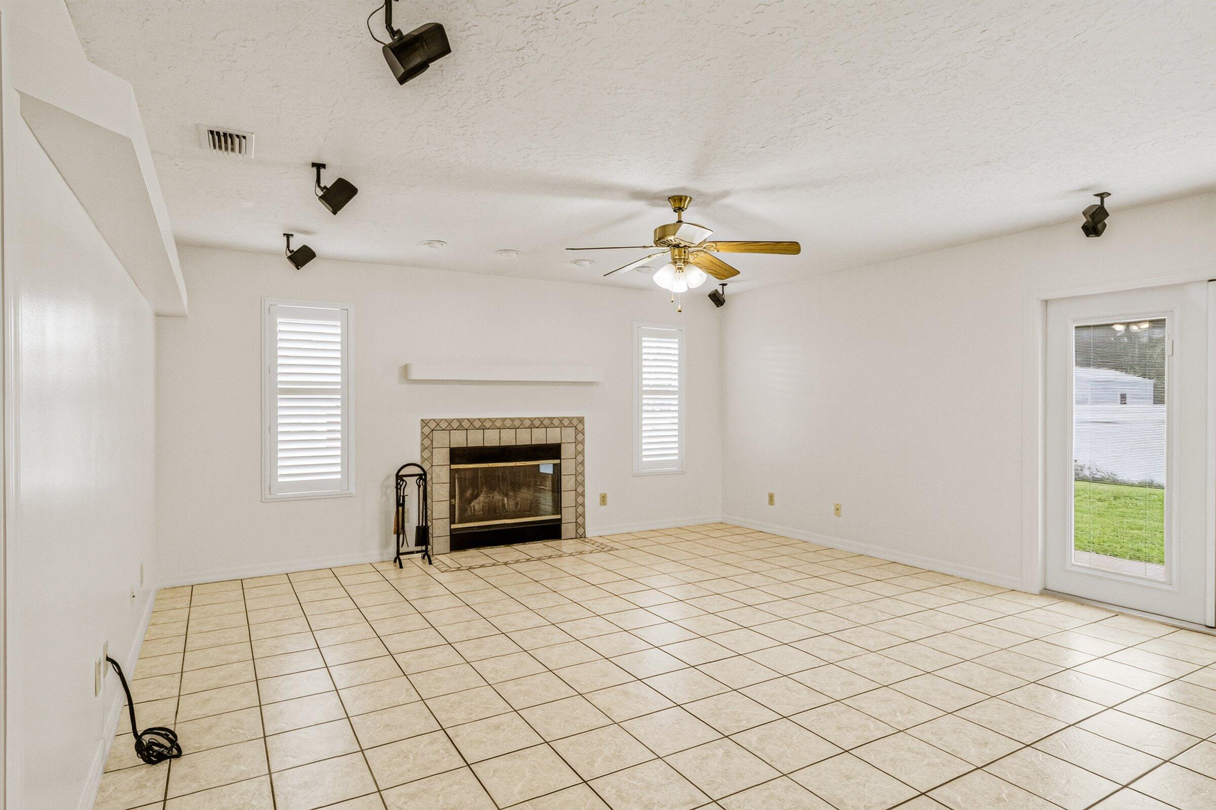 491 Carpenter Avenue Nw Property Photo 22