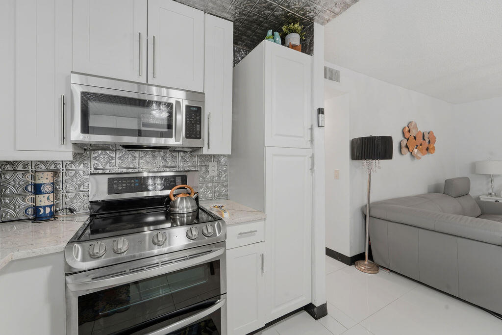 396 Monaco I 396-i Property Photo 7
