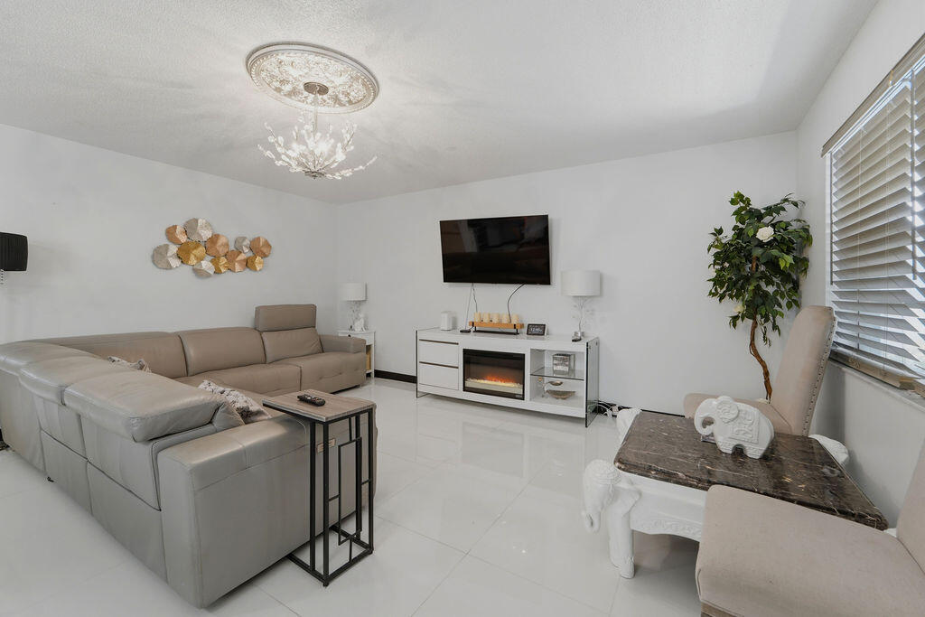 396 Monaco I 396-i Property Photo 9