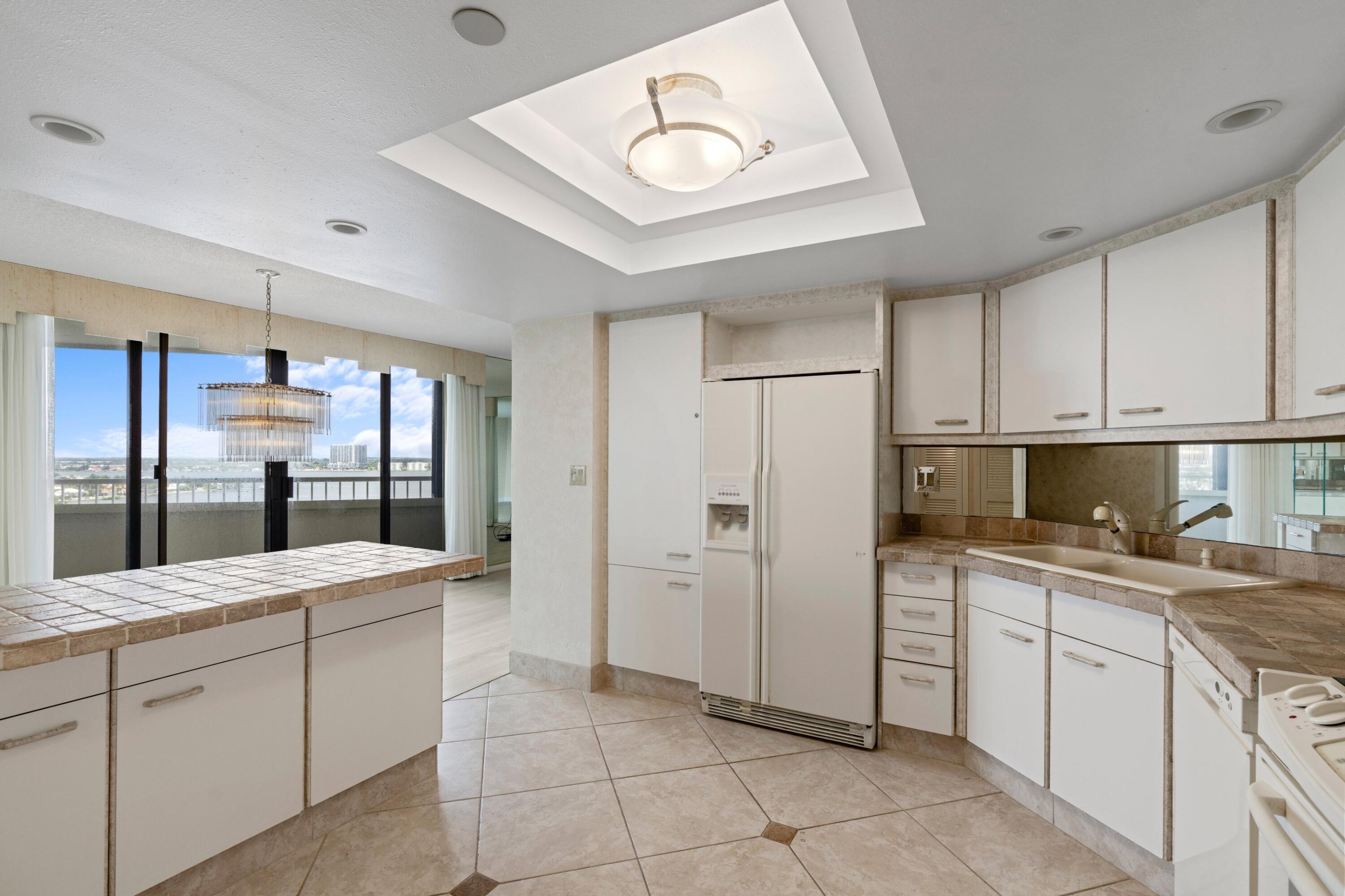5080 N Ocean Drive 12c Property Photo 9