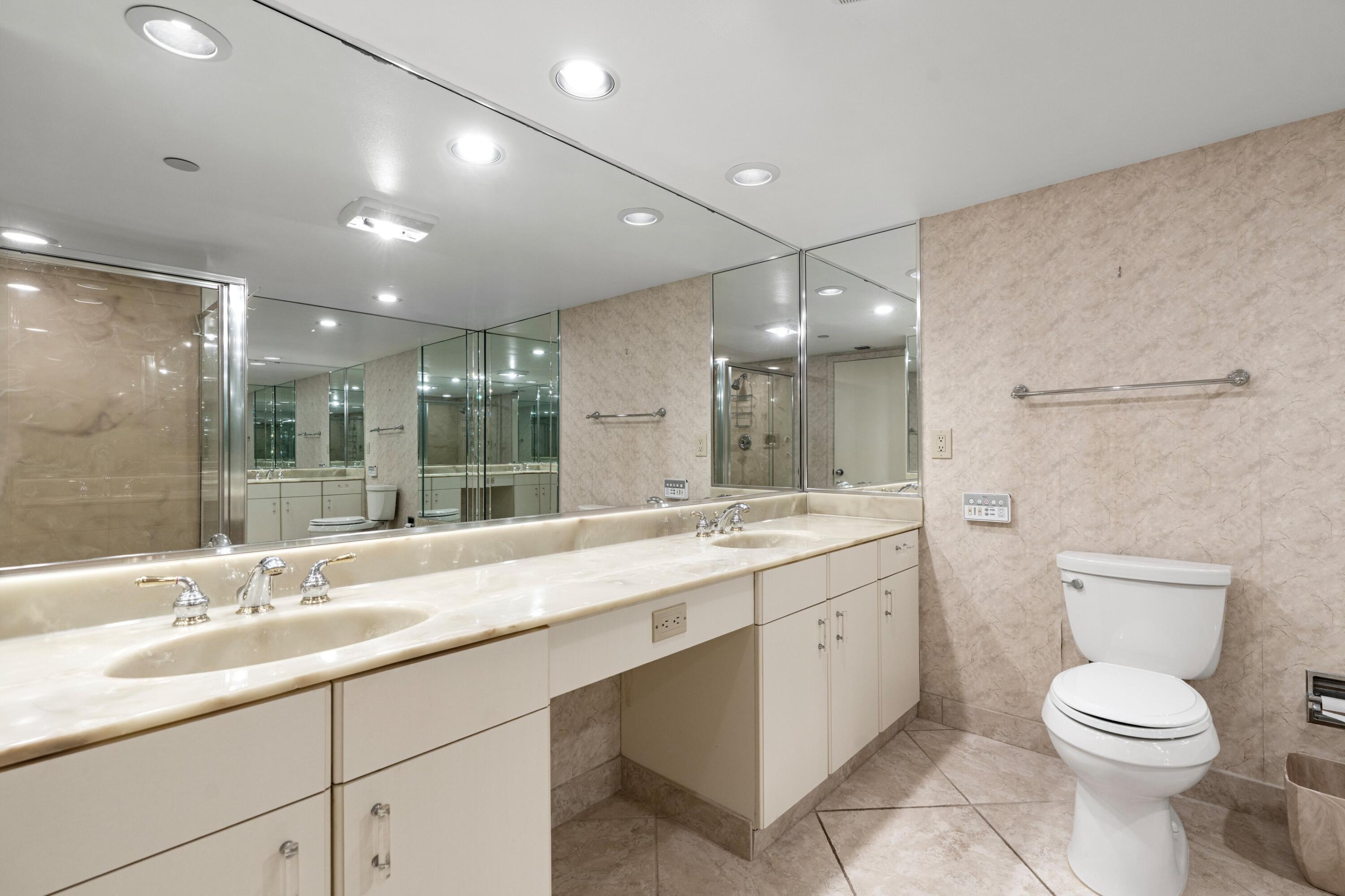5080 N Ocean Drive 12c Property Photo 15