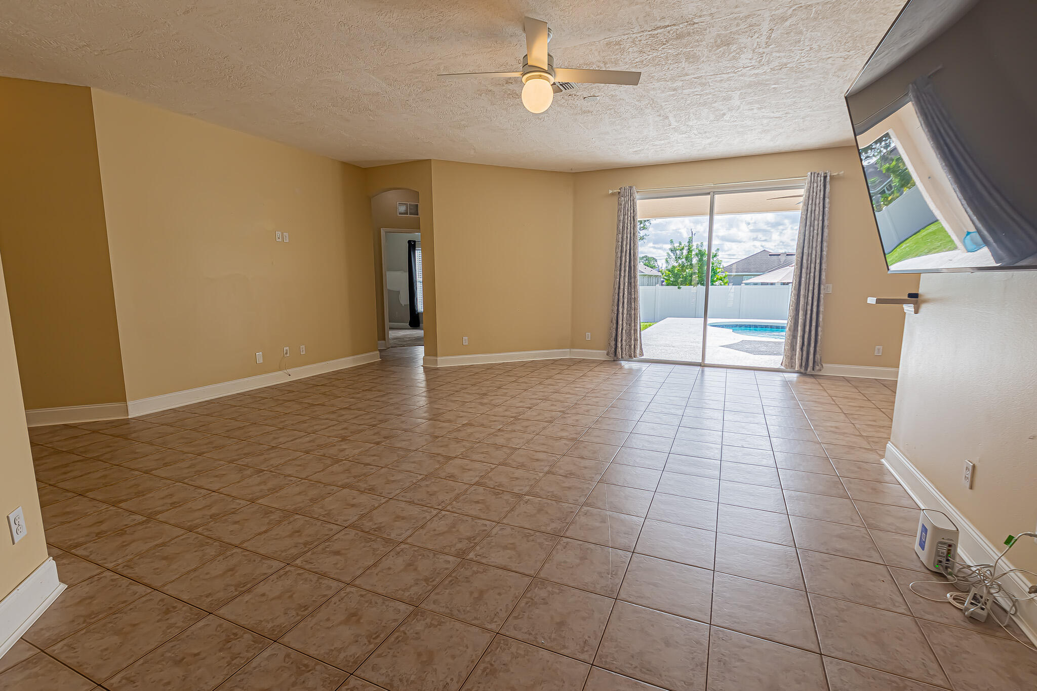 4249 Sw Kazan Street Property Photo 6