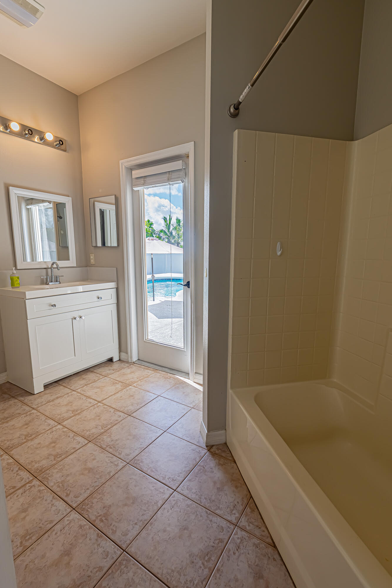 4249 Sw Kazan Street Property Photo 21