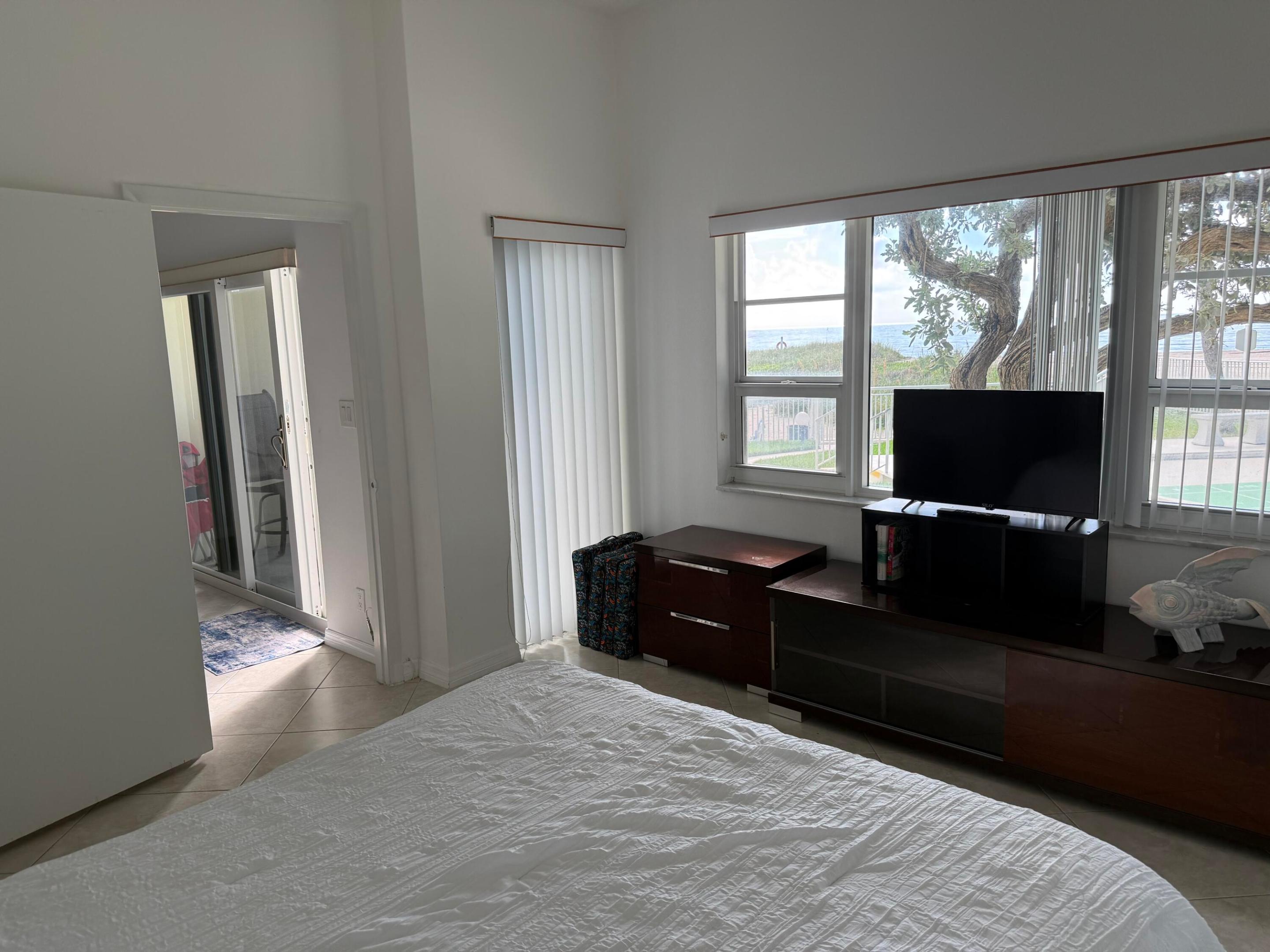 6000 N Ocean Blvd 1d Property Photo 15