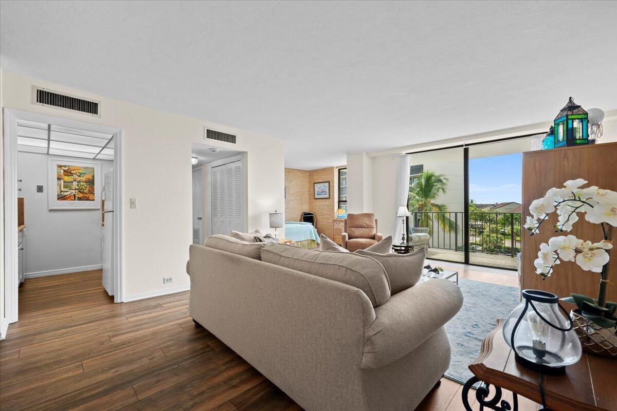 1200 Marine Way 304 Property Photo 7